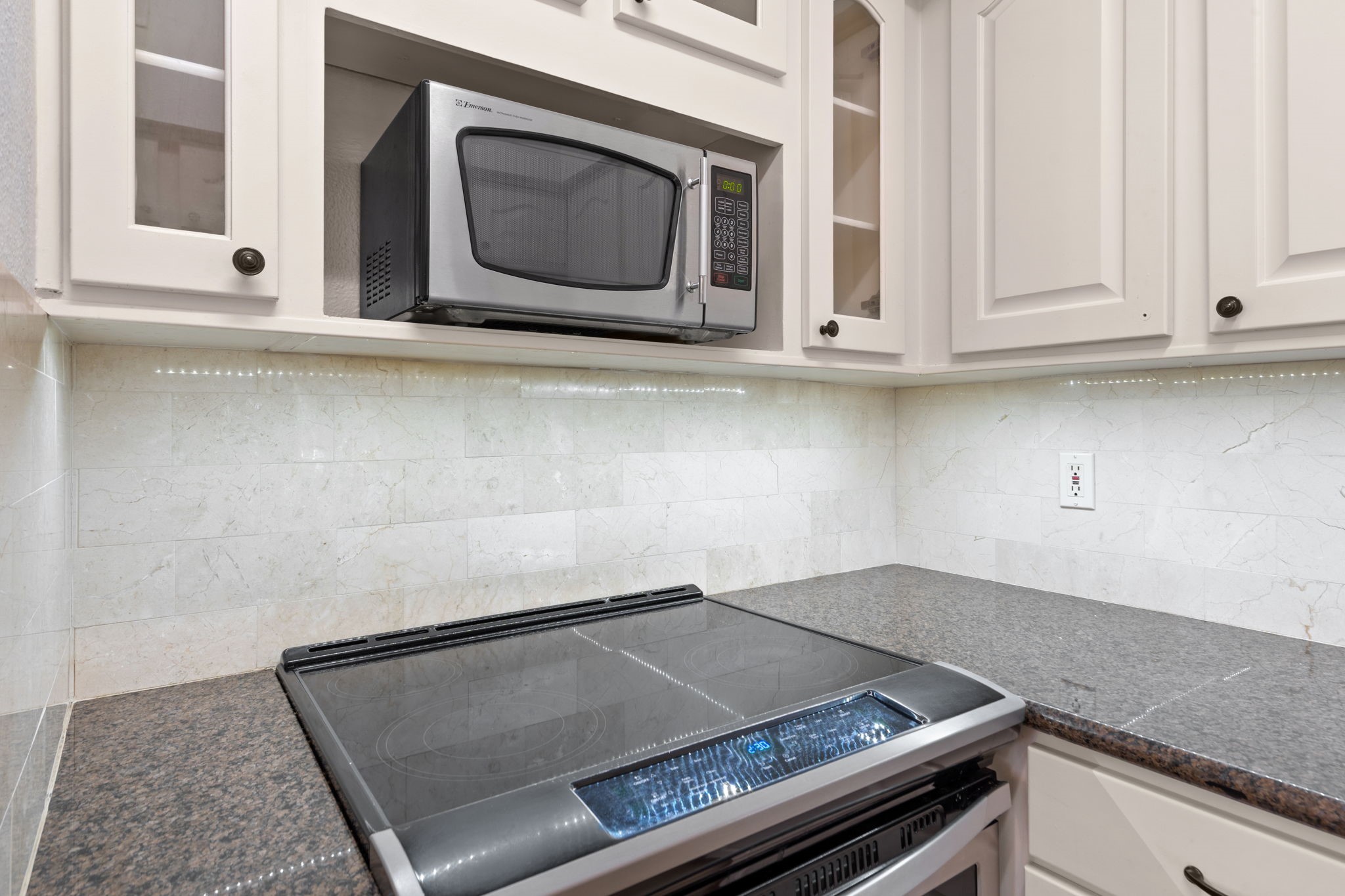 1881 Bering Drive 71 Property Photo 10