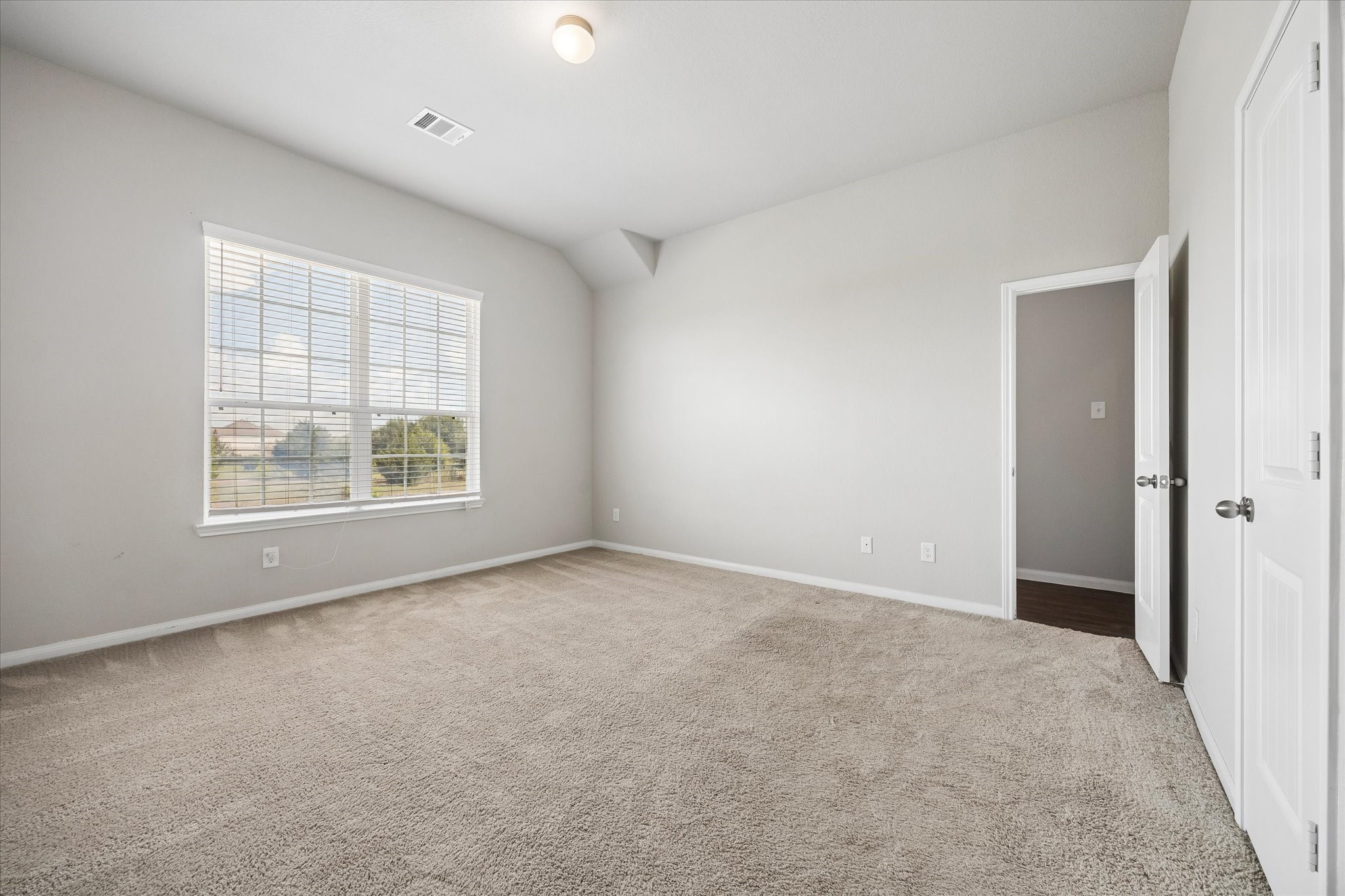 3811 W Alessano Lane Property Photo 16