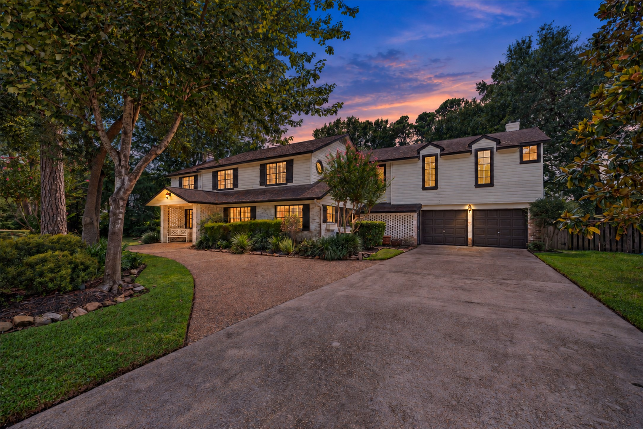 13131 Holston Hills Drive Property Photo 3