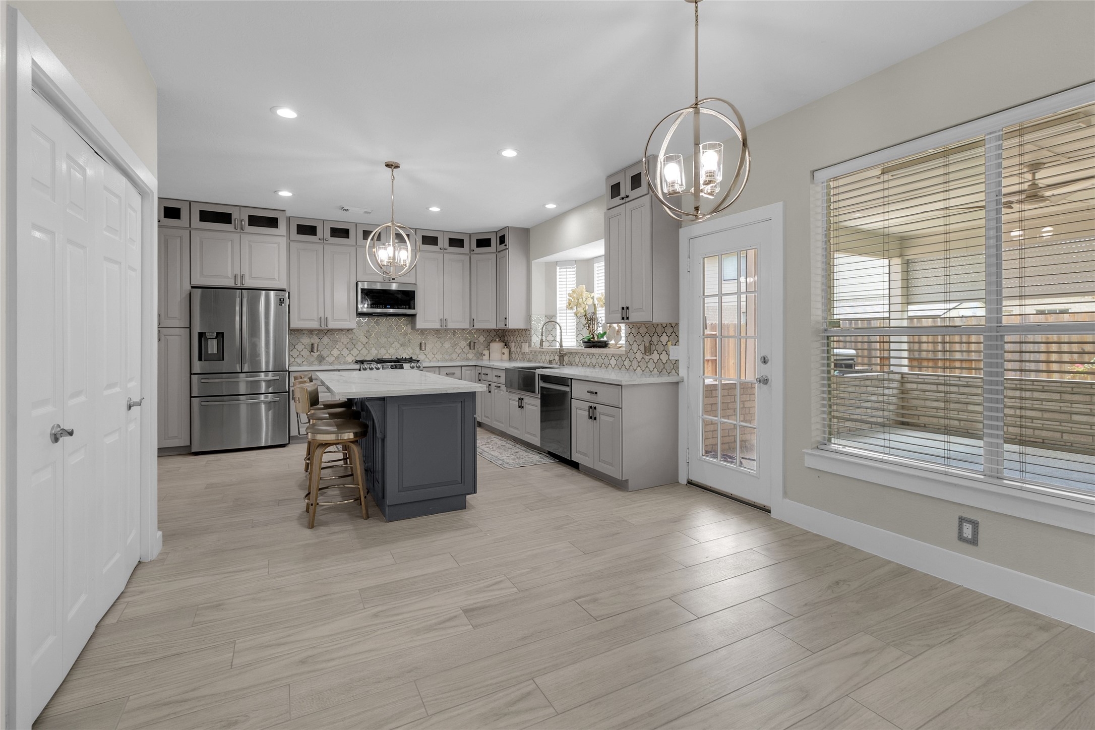 10910 Coldwater Bridge Ct Property Photo 8