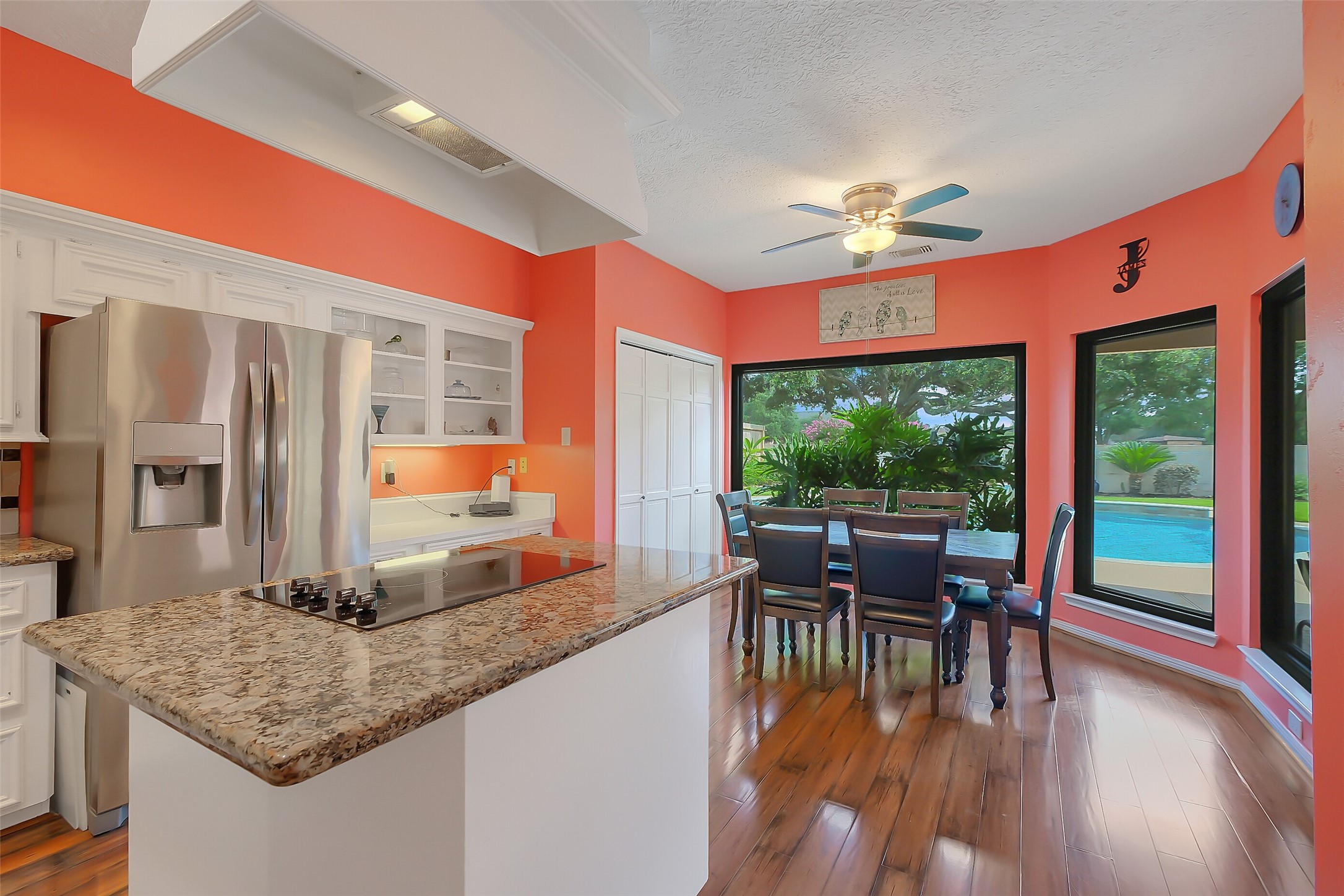 910 Millpond Drive Property Photo 13