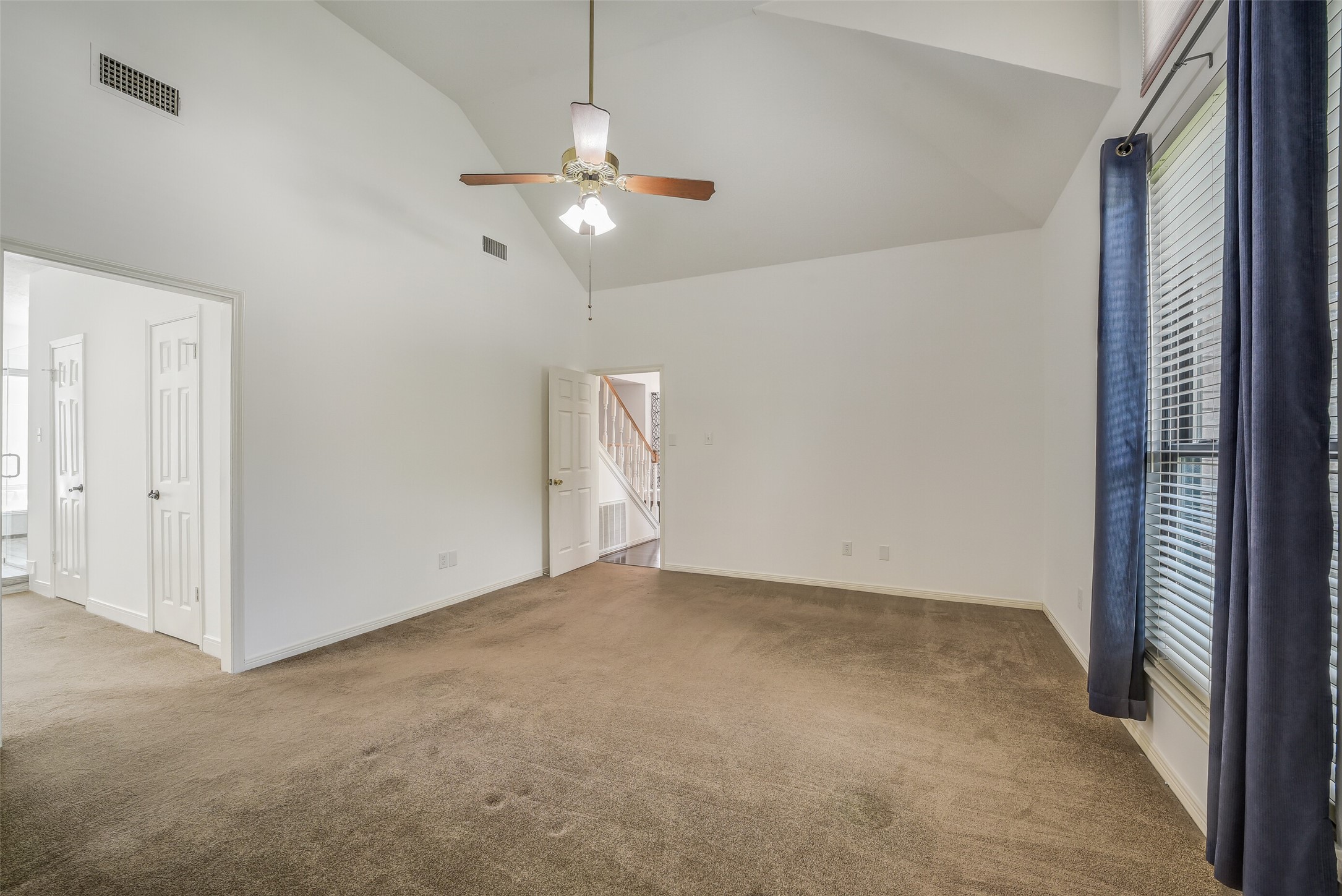 910 Millpond Drive Property Photo 22