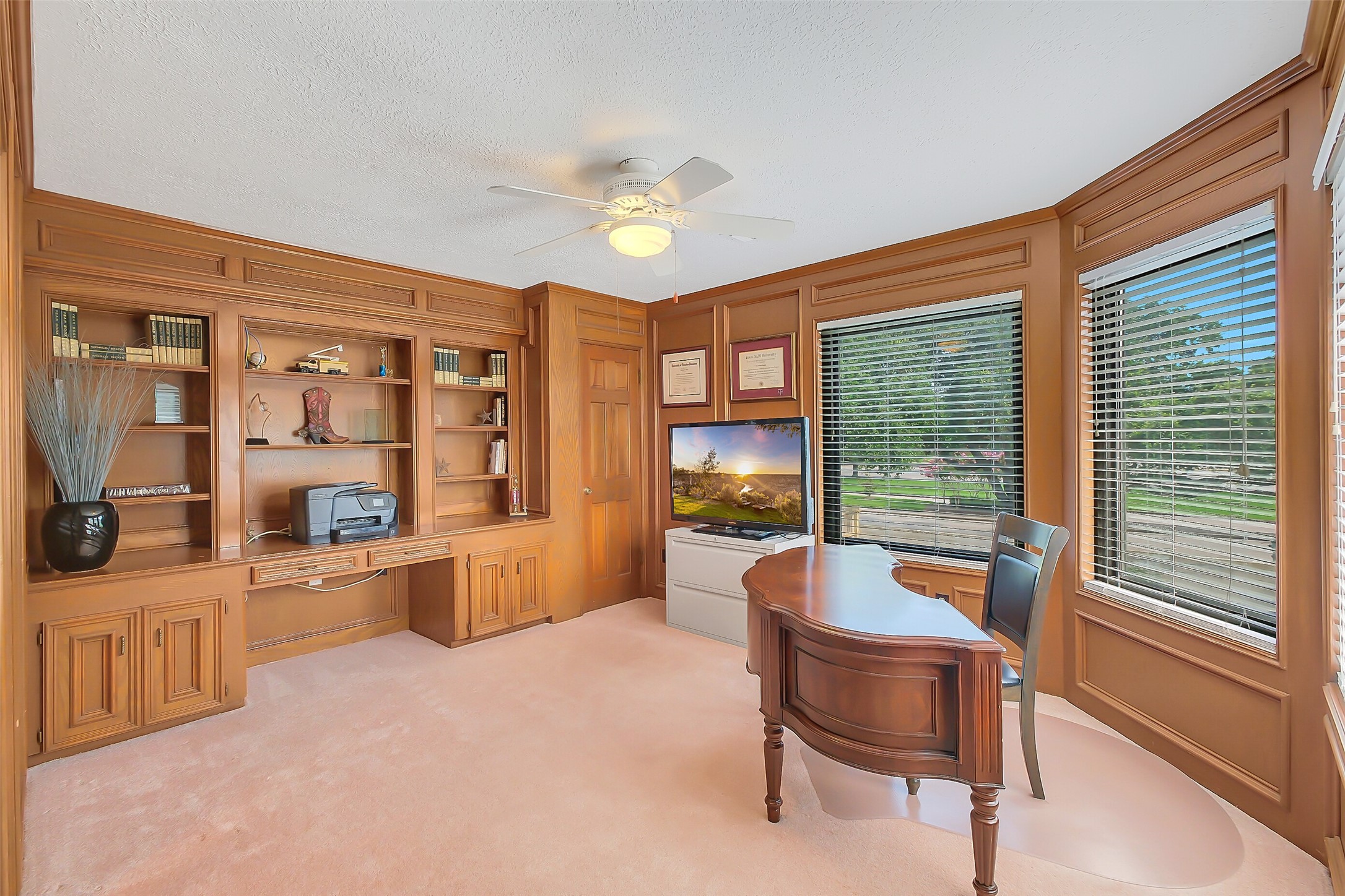 910 Millpond Drive Property Photo 23