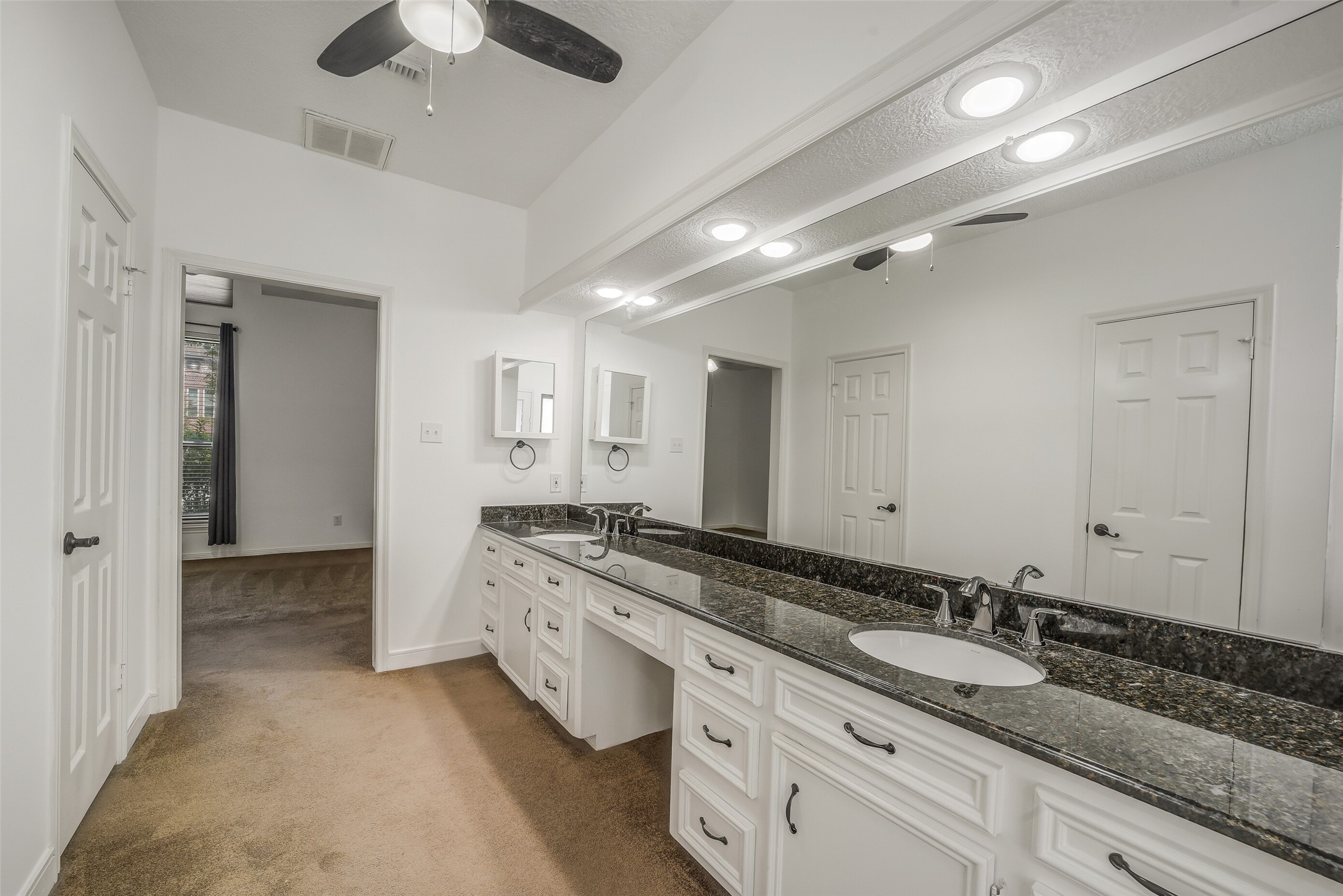 910 Millpond Drive Property Photo 25