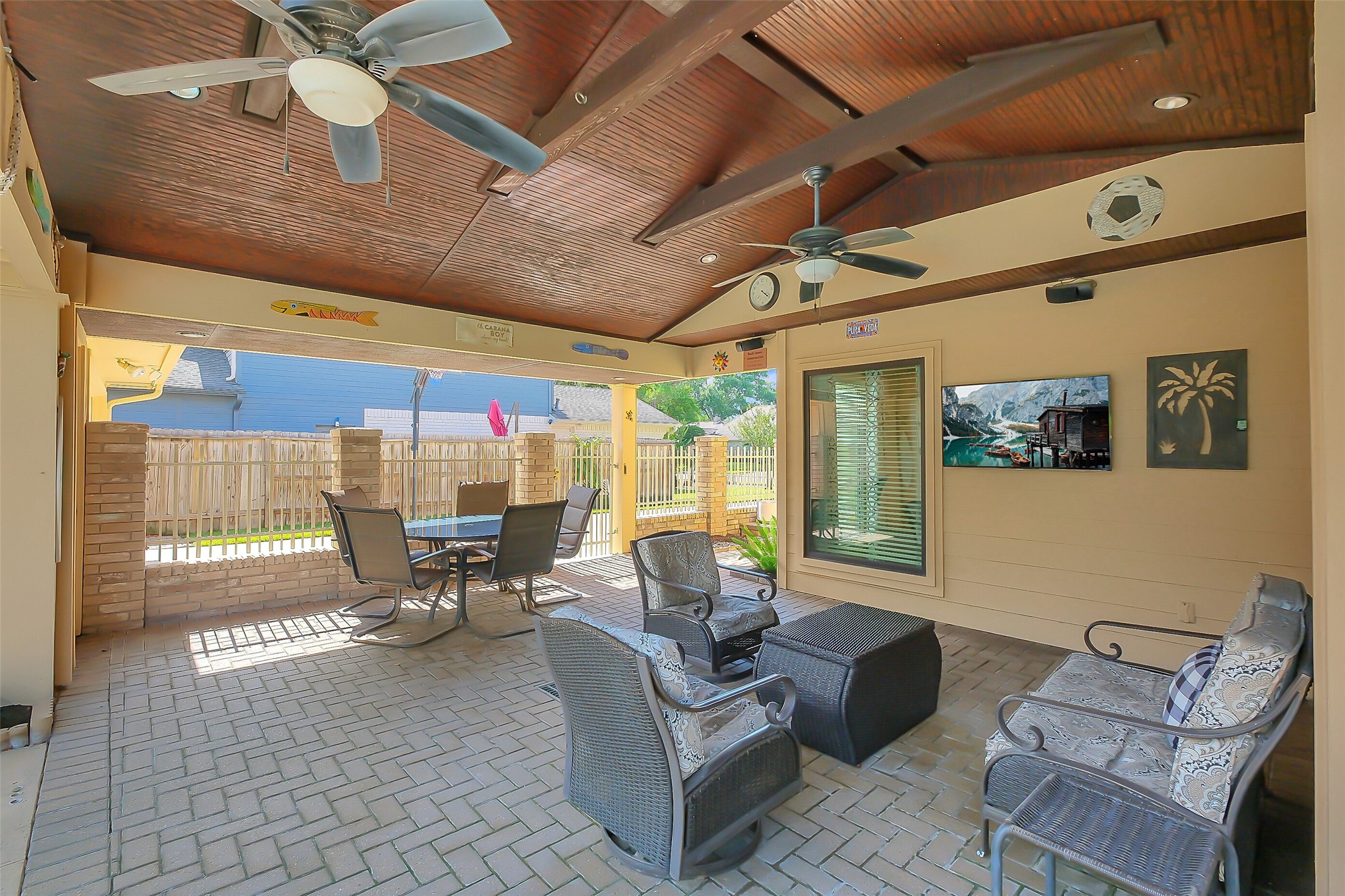 910 Millpond Drive Property Photo 31