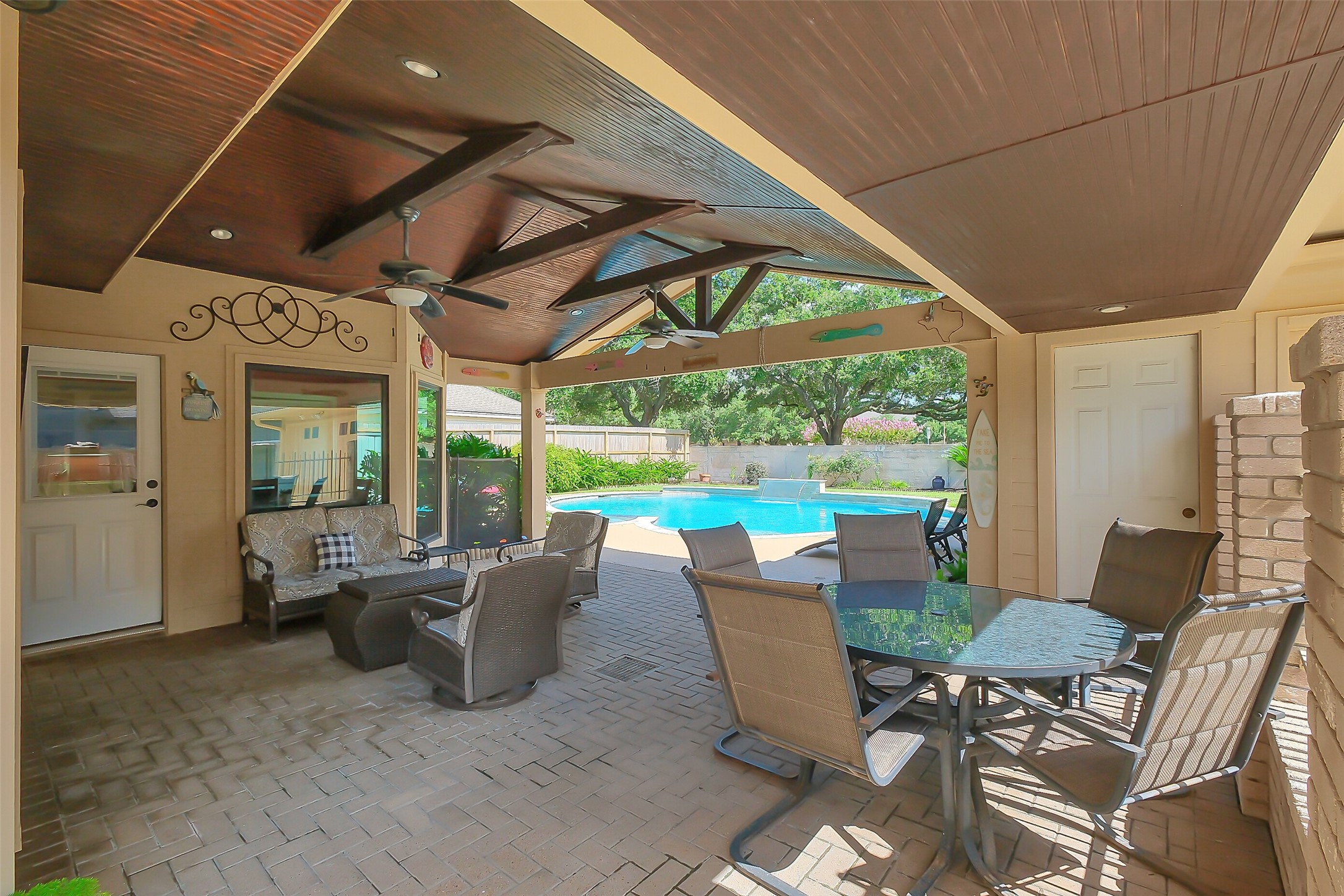 910 Millpond Drive Property Photo 32