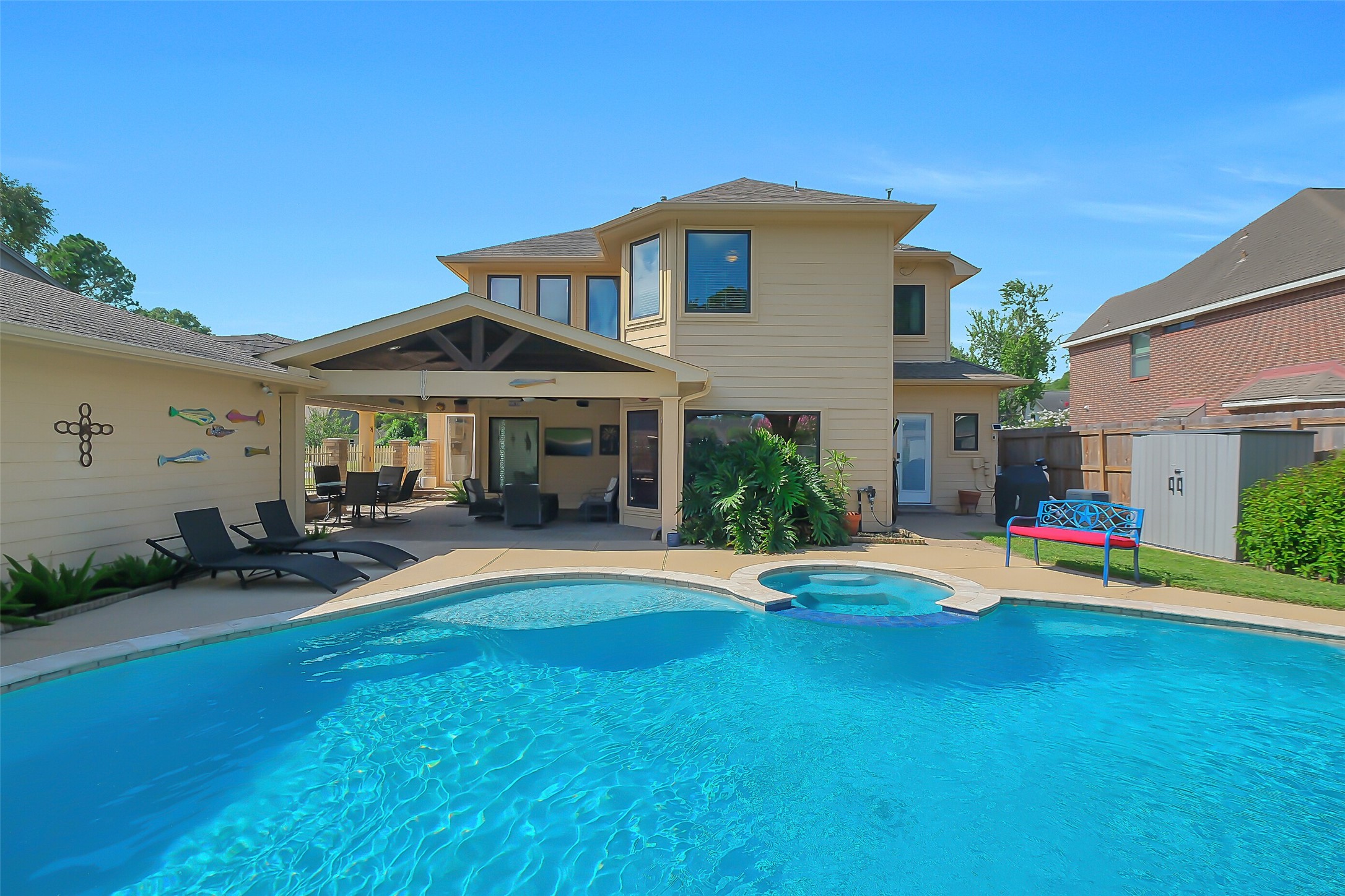 910 Millpond Drive Property Photo 39