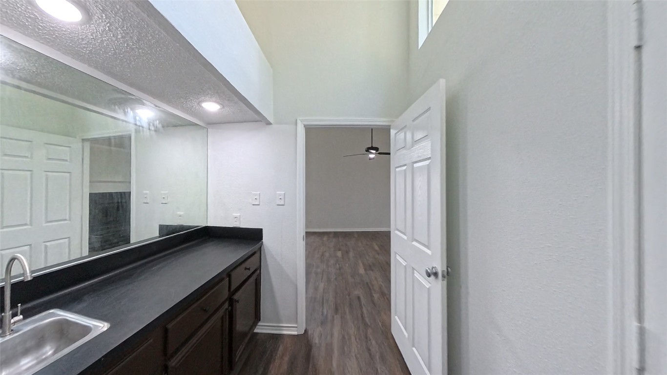 3 Rain Walk Court Property Photo 12