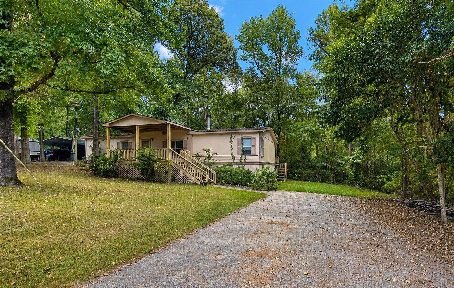 573 Bluebonnet Property Photo 1