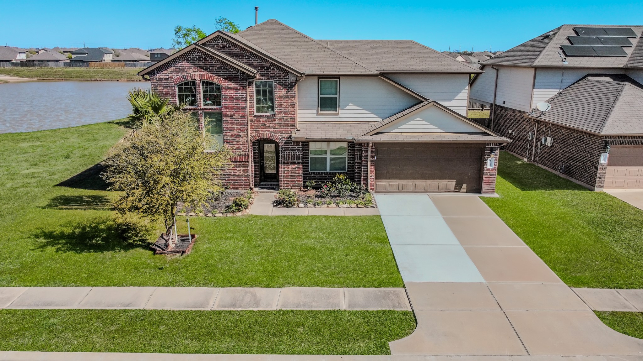 18210 Stephanotis Trace Property Photo 2