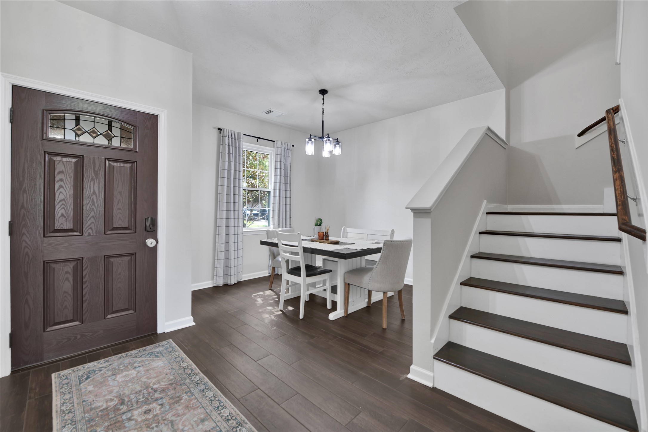19106 Spring Meadows Lane Property Photo 6