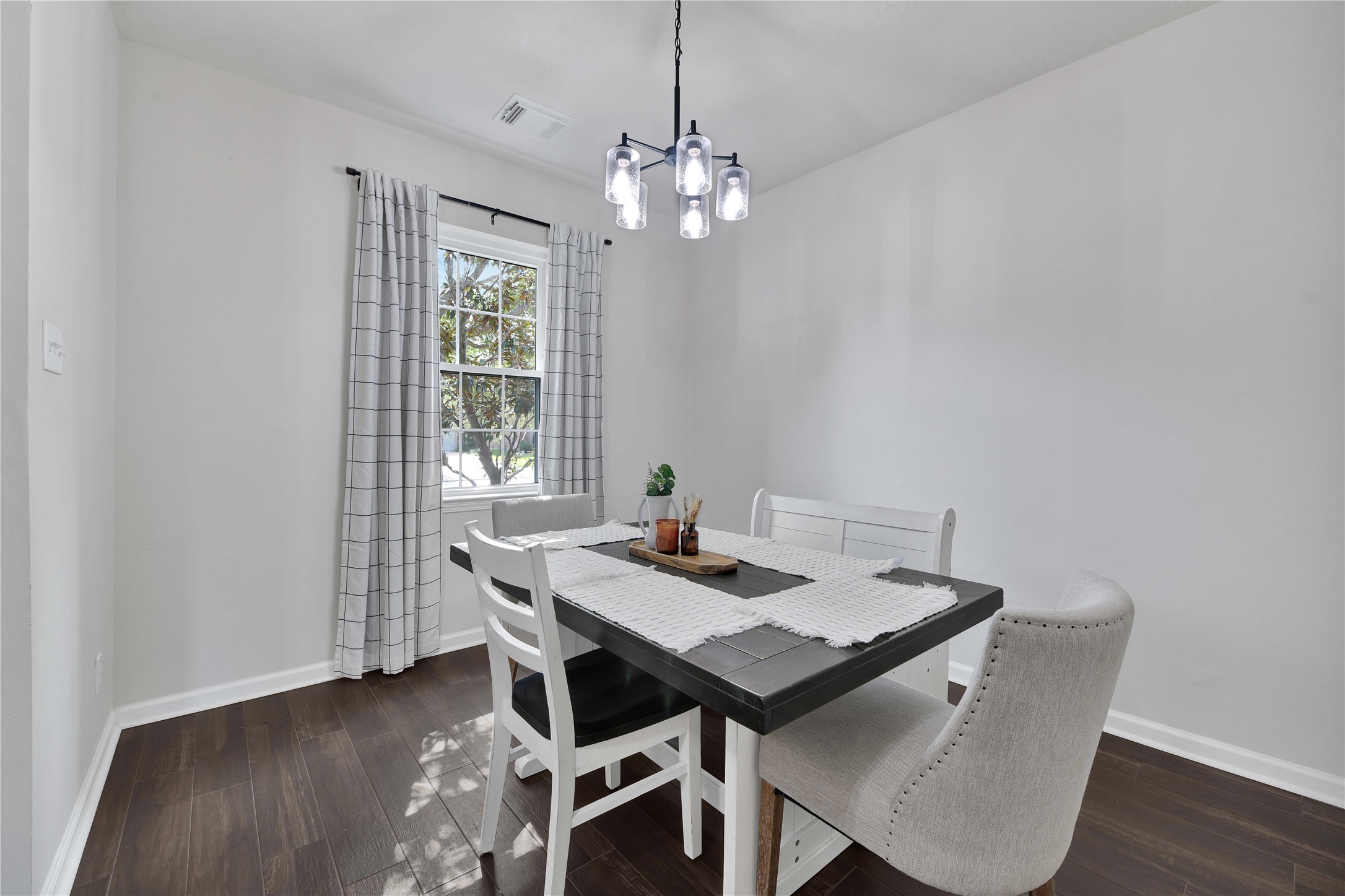 19106 Spring Meadows Lane Property Photo 7