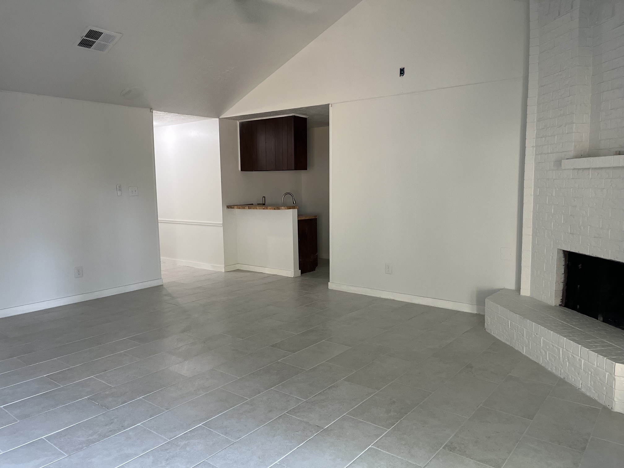 4207 Comanche Street Property Photo 2