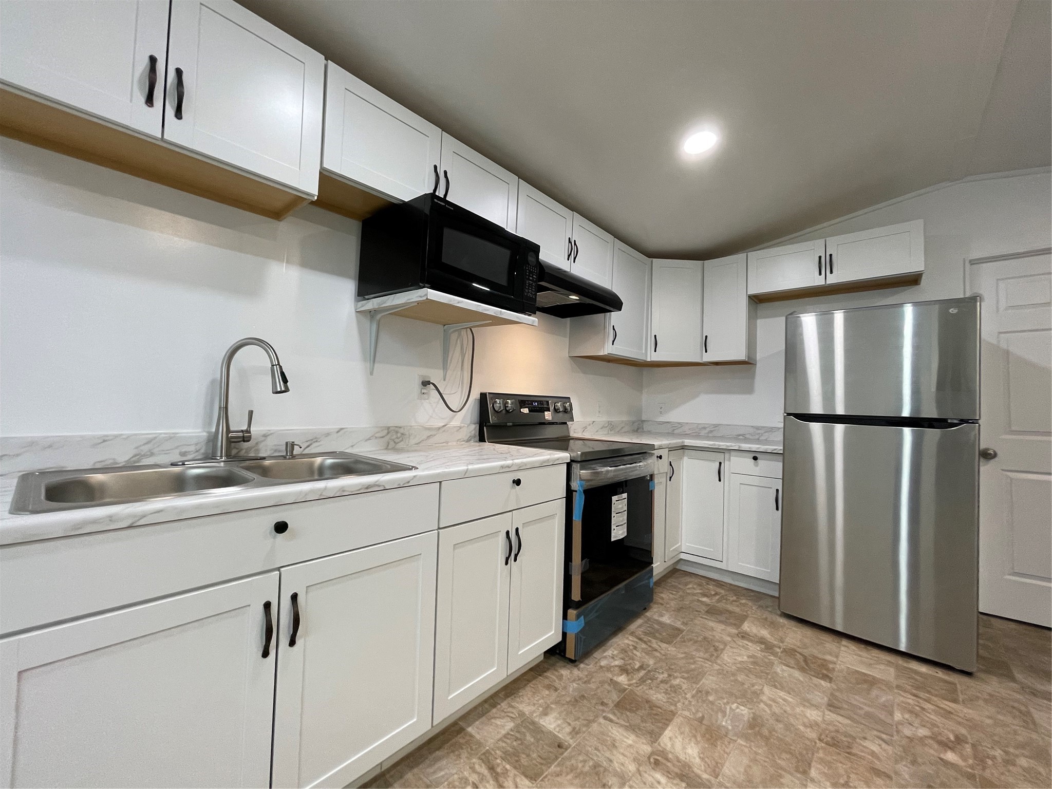 25934 Pine Drive Property Photo 5
