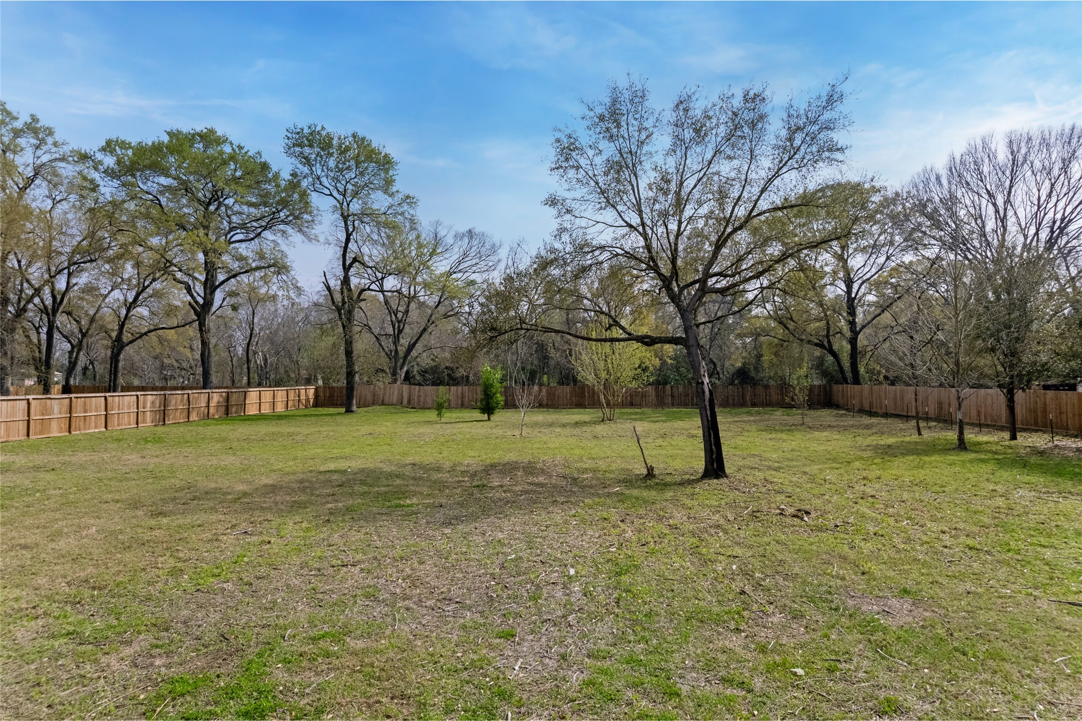 5833 Roberts Road Property Photo