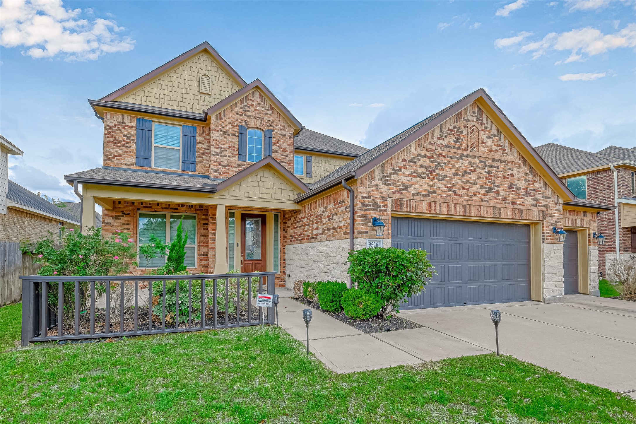9526 Bonbrook Bend Lane Property Photo 1