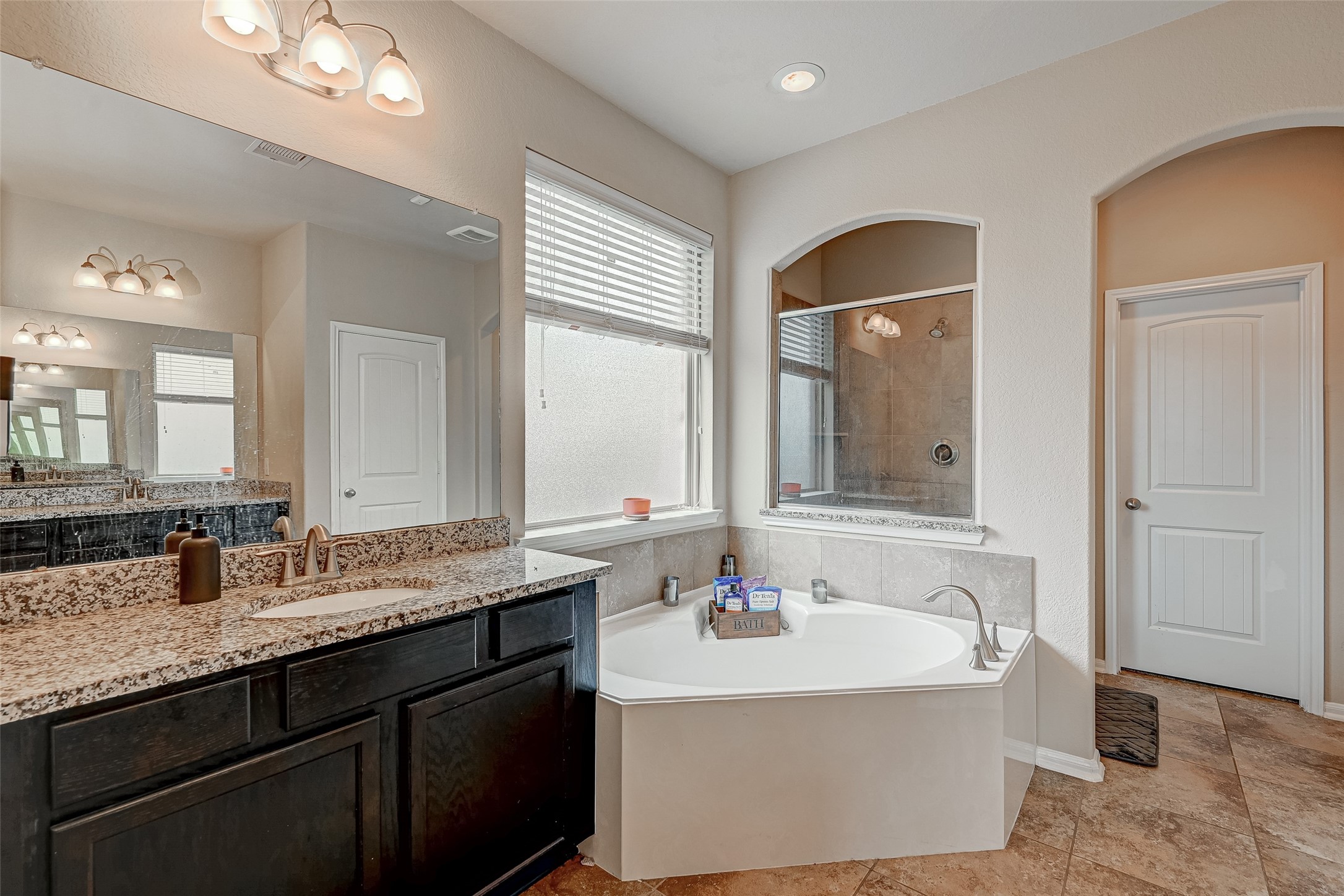9526 Bonbrook Bend Lane Property Photo 17