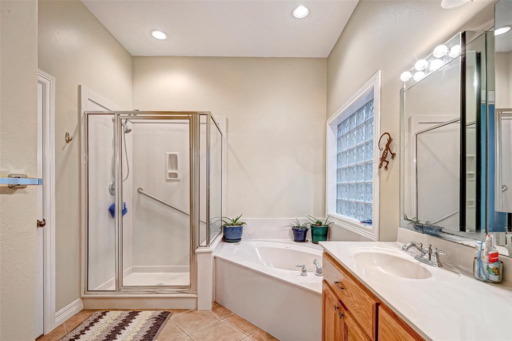 110 Monterrey Road W Property Photo 5