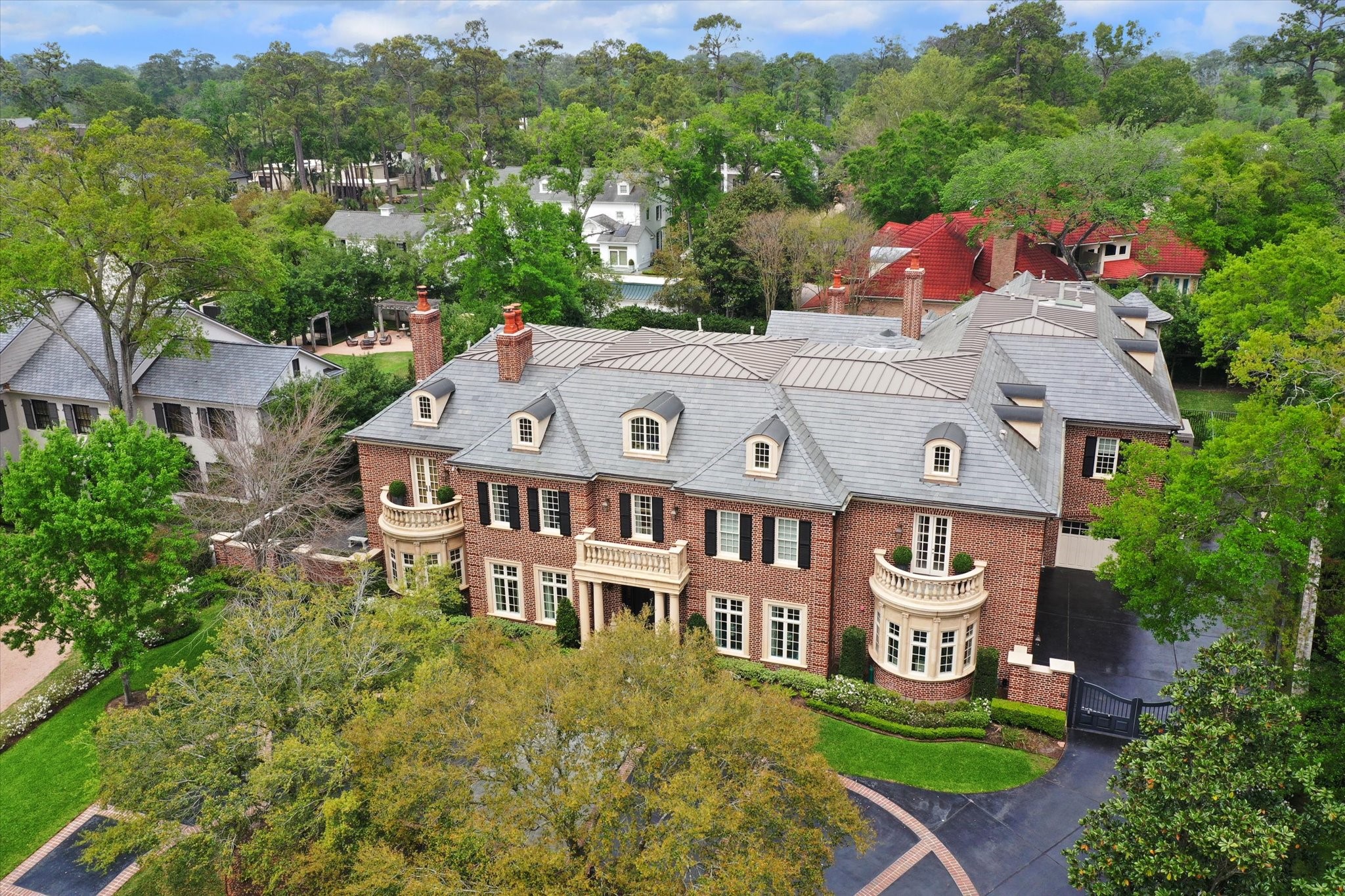 24 Farnham Park Drive Property Photo