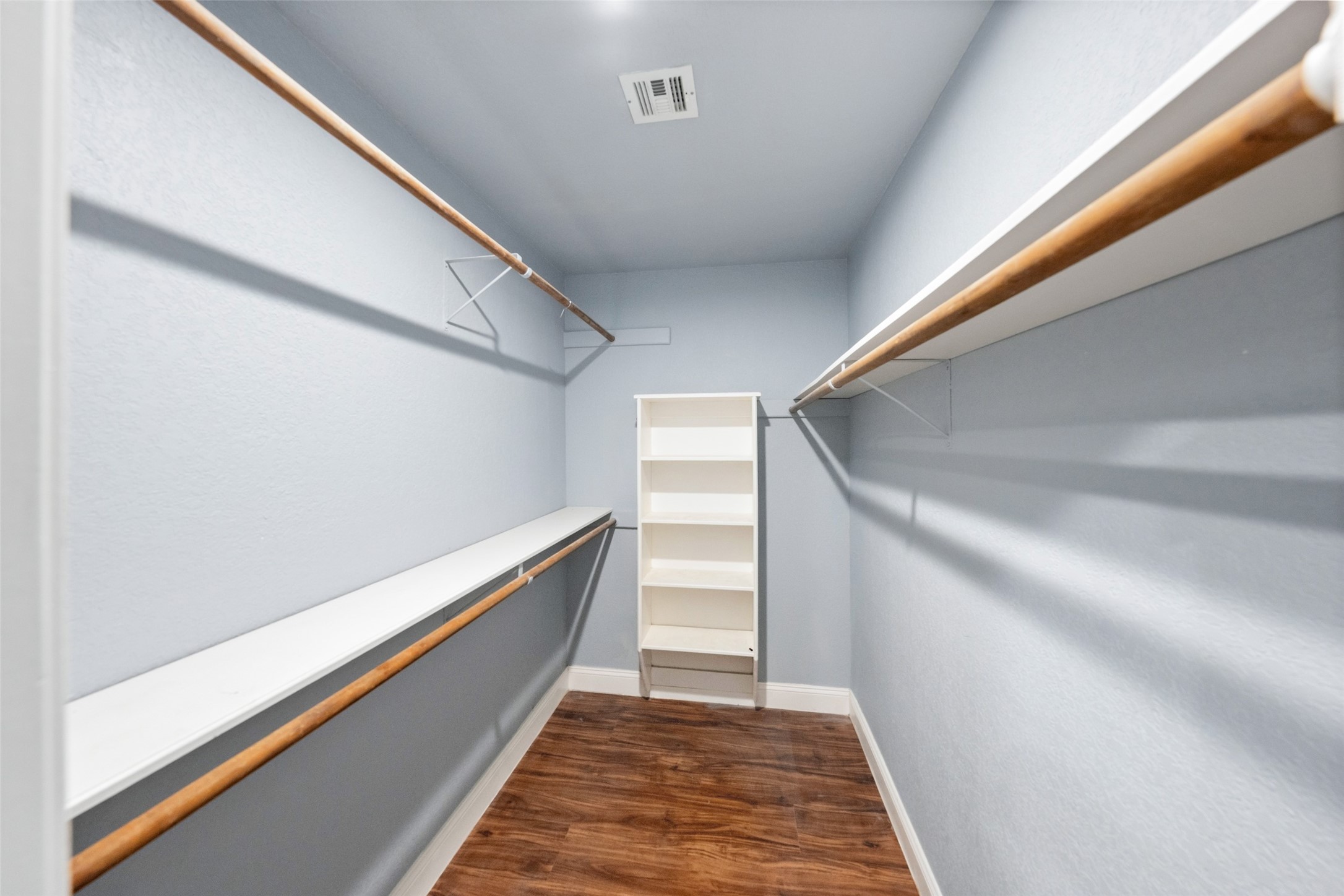 3211 N Park Drive Property Photo 13
