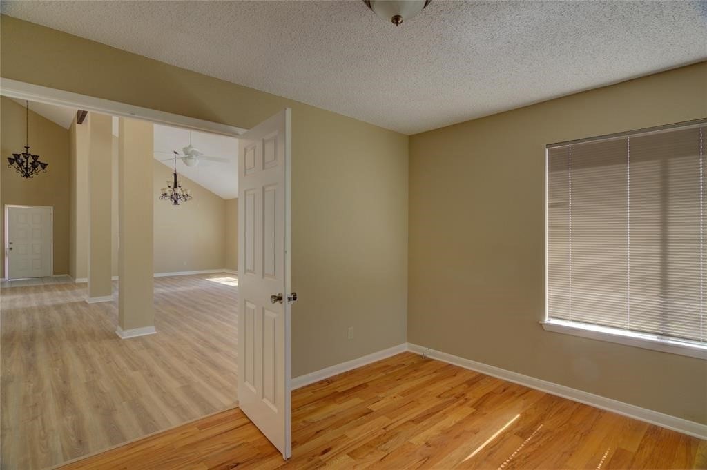 1707 Windy Meadow Drive Property Photo 2