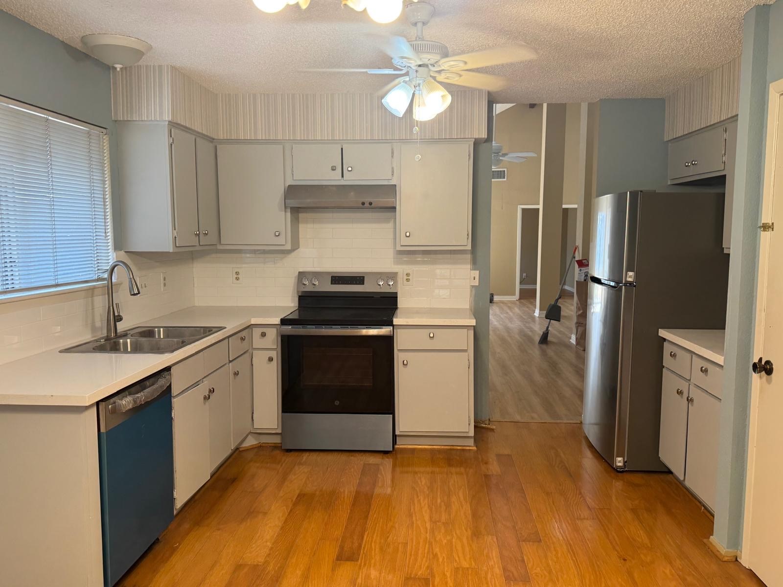 1707 Windy Meadow Drive Property Photo 3