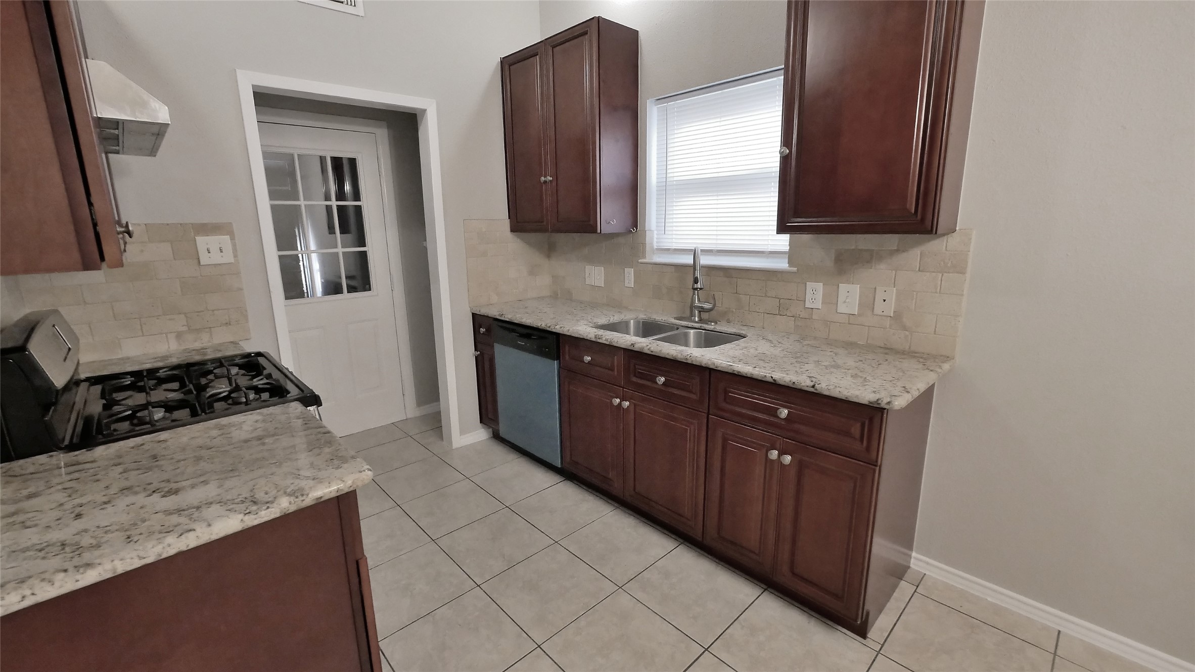 1018 Three Forks Property Photo 6