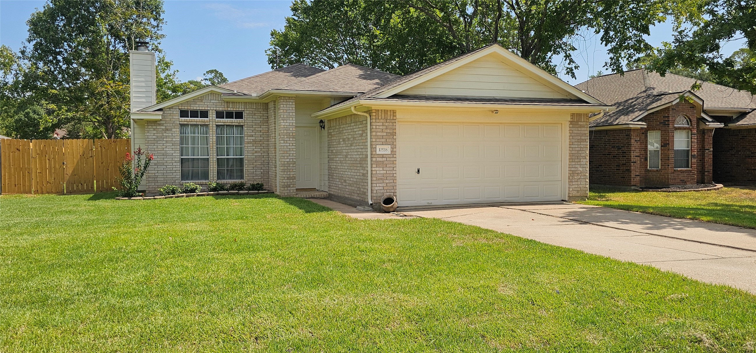 10538 Twin Circles Drive Property Photo 1