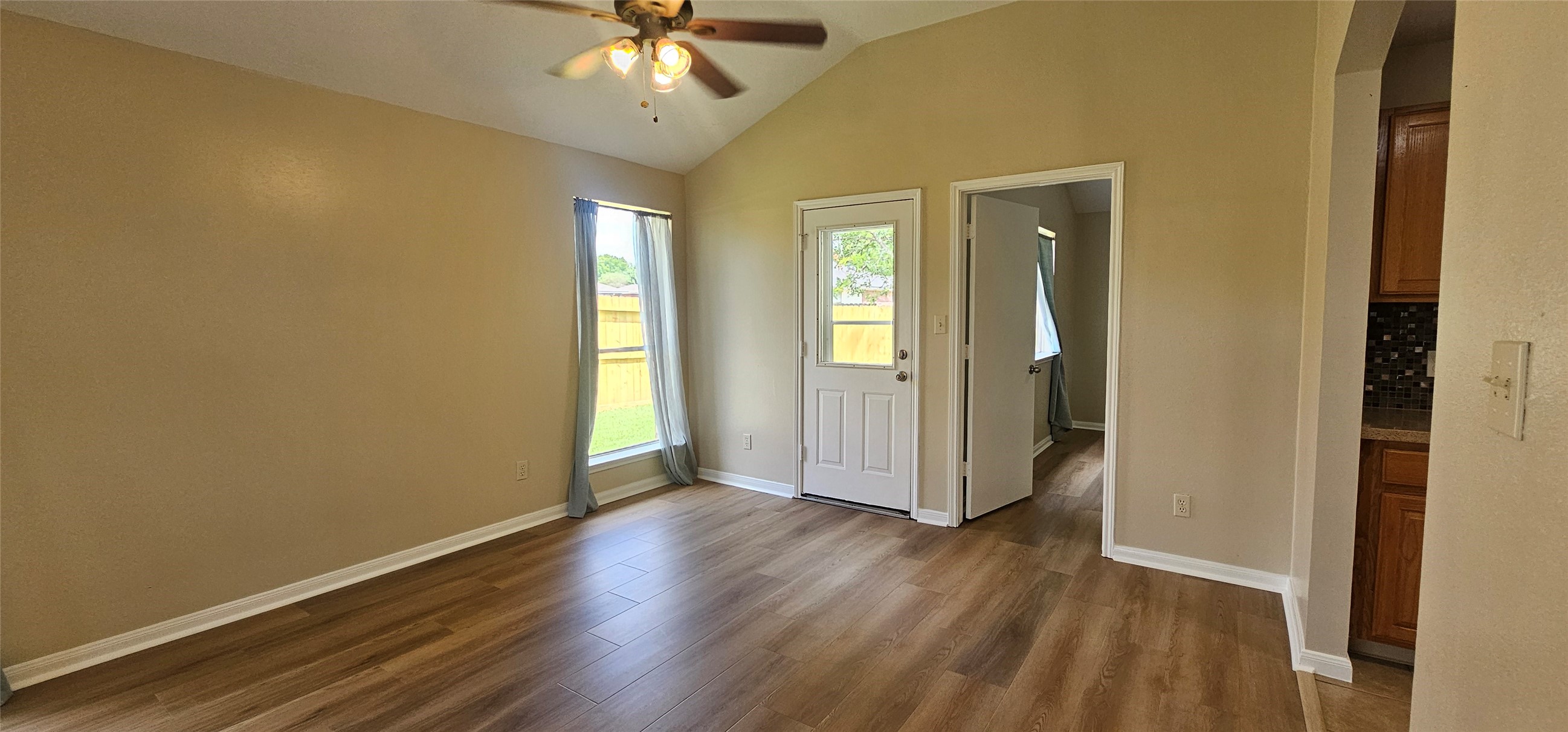 10538 Twin Circles Drive Property Photo 8