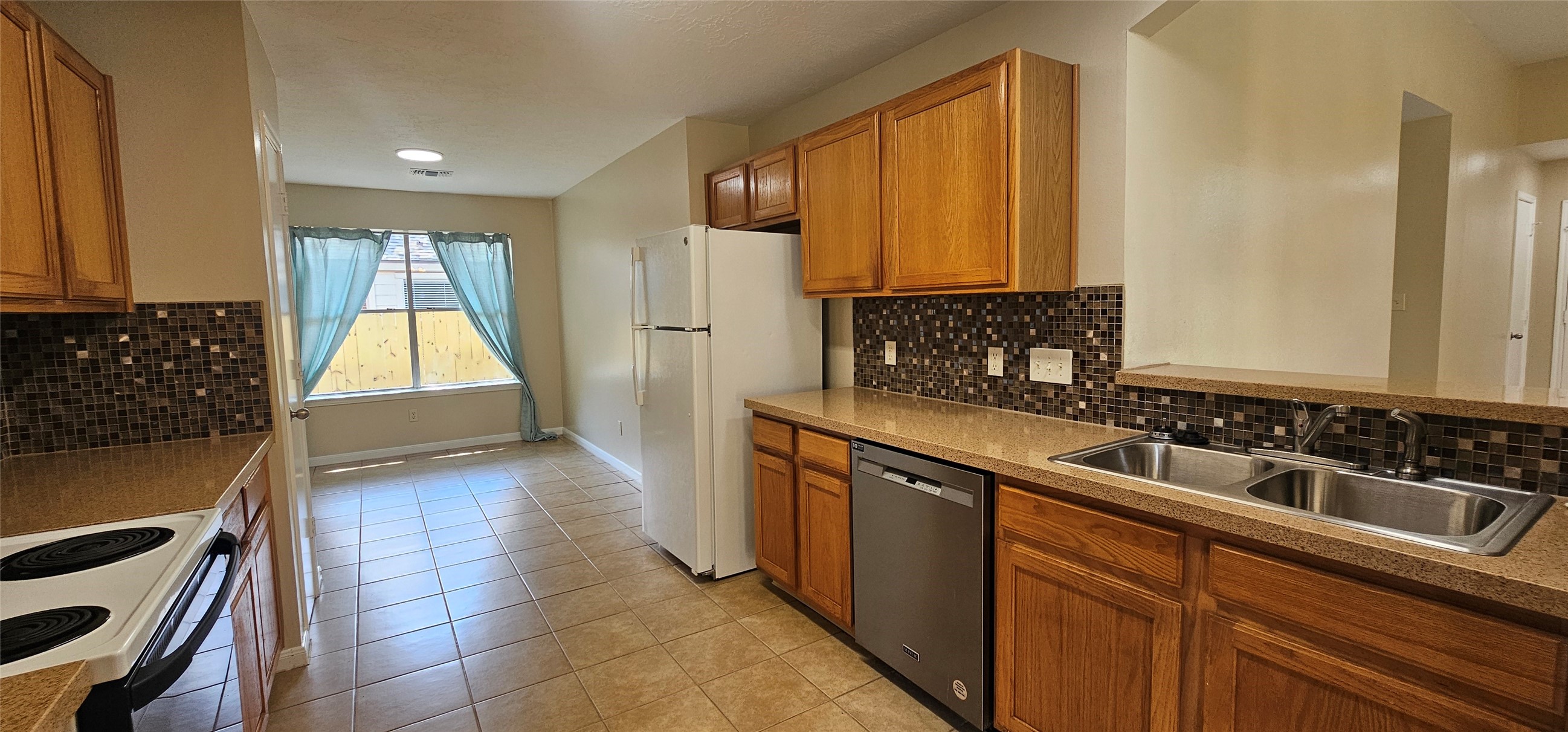 10538 Twin Circles Drive Property Photo 12