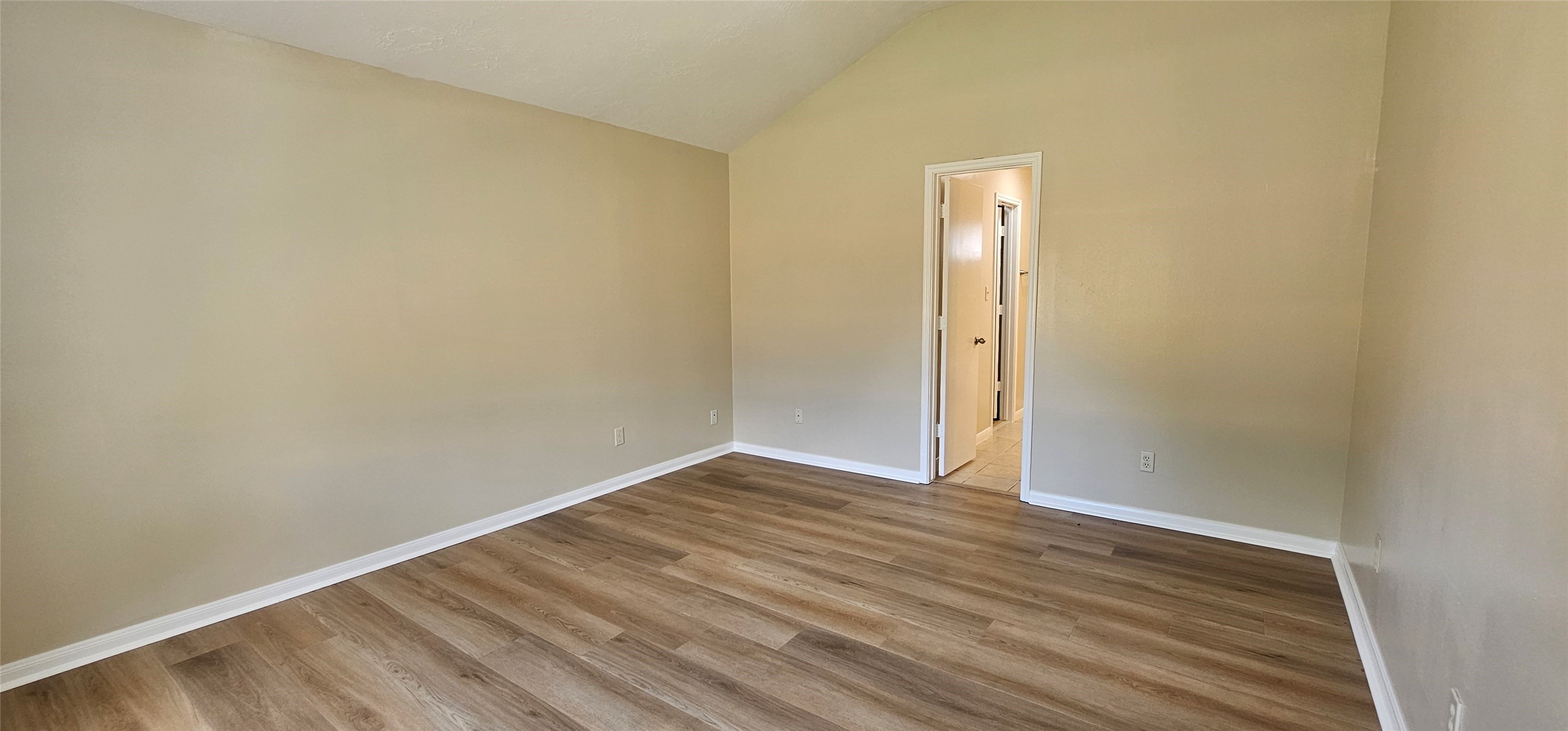 10538 Twin Circles Drive Property Photo 18