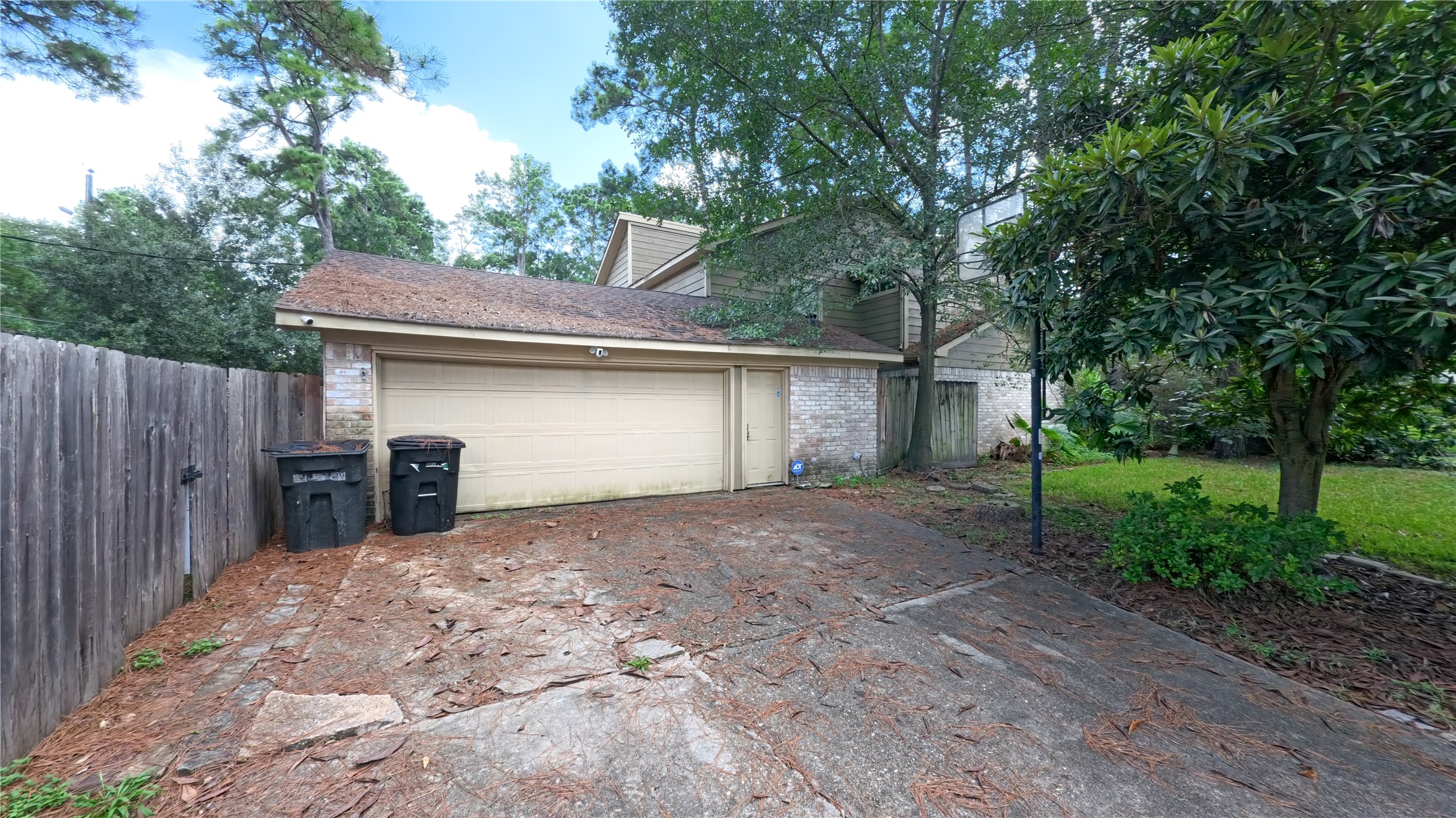 17826 Mahogany Forest Drive Property Photo 3