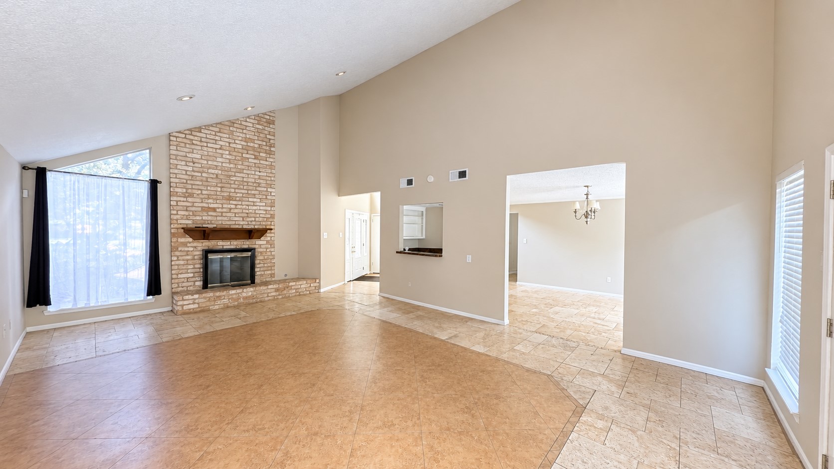 17826 Mahogany Forest Drive Property Photo 8