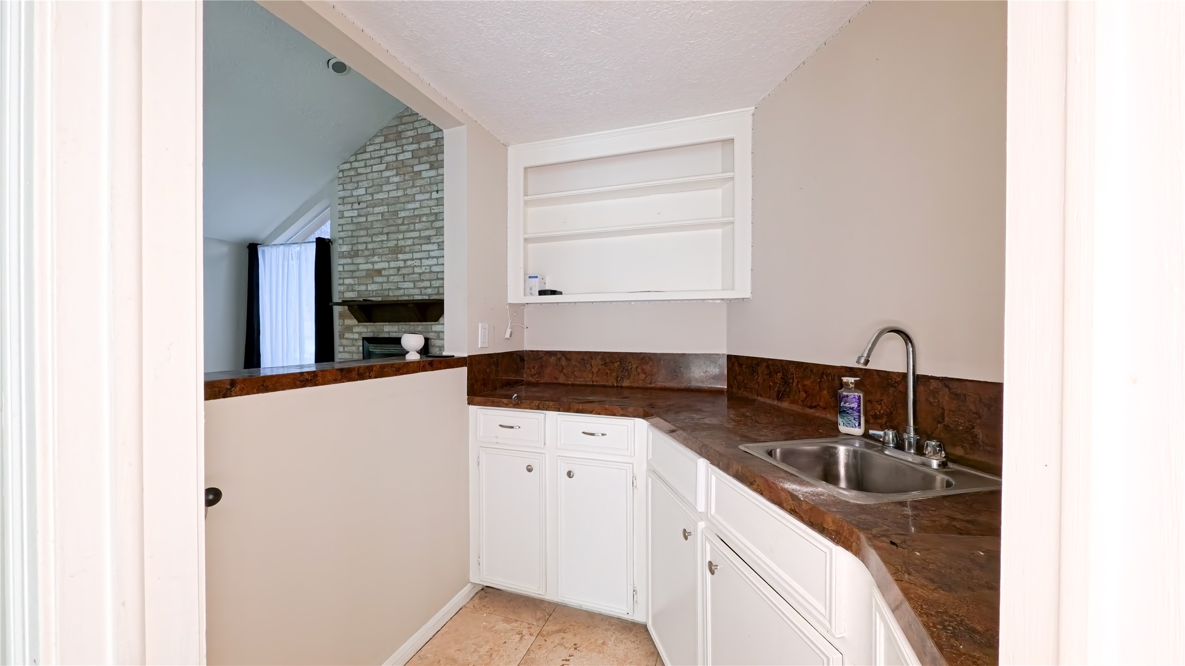 17826 Mahogany Forest Drive Property Photo 10