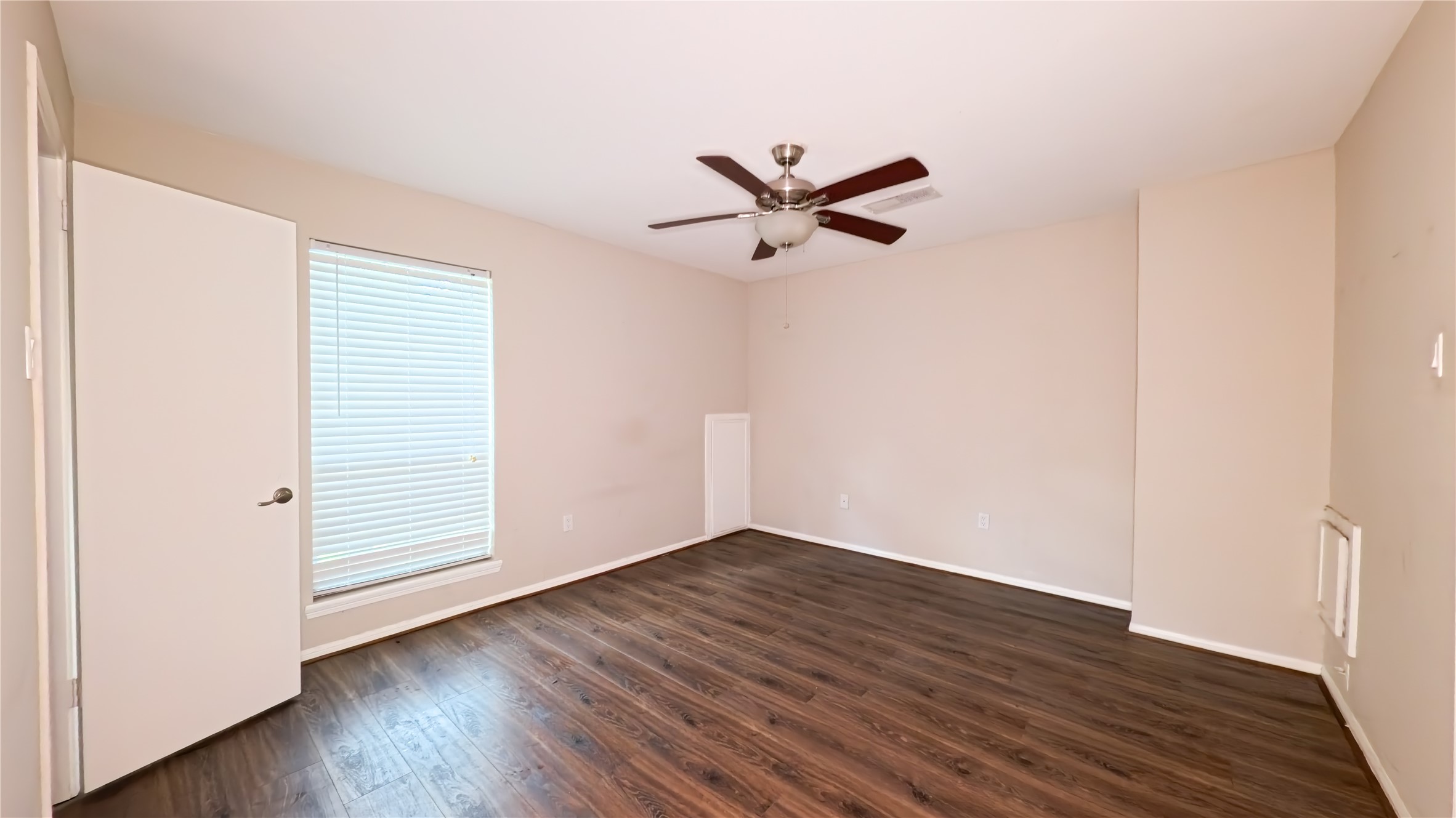 17826 Mahogany Forest Drive Property Photo 14