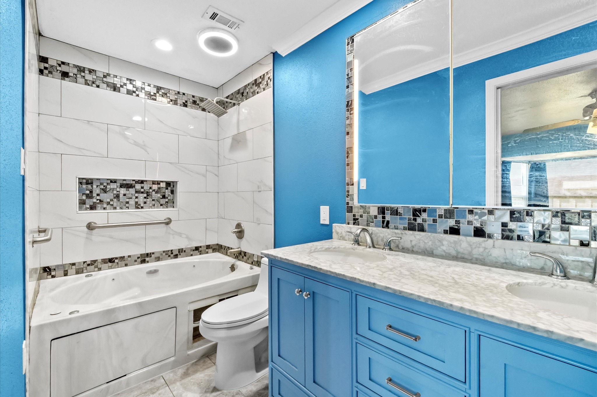 1025 Willow Oaks Circle Property Photo 12