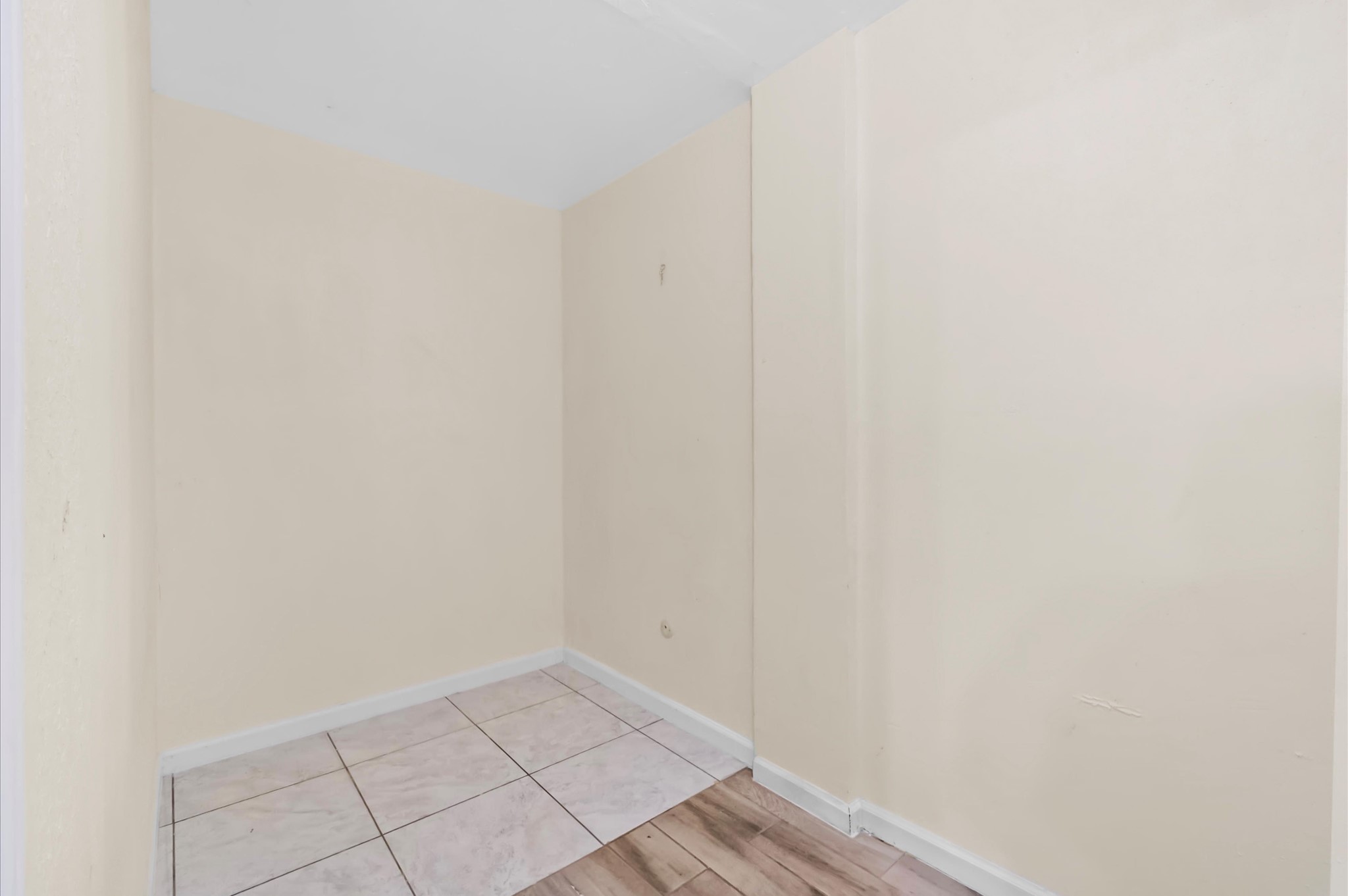 1025 Willow Oaks Circle Property Photo 15