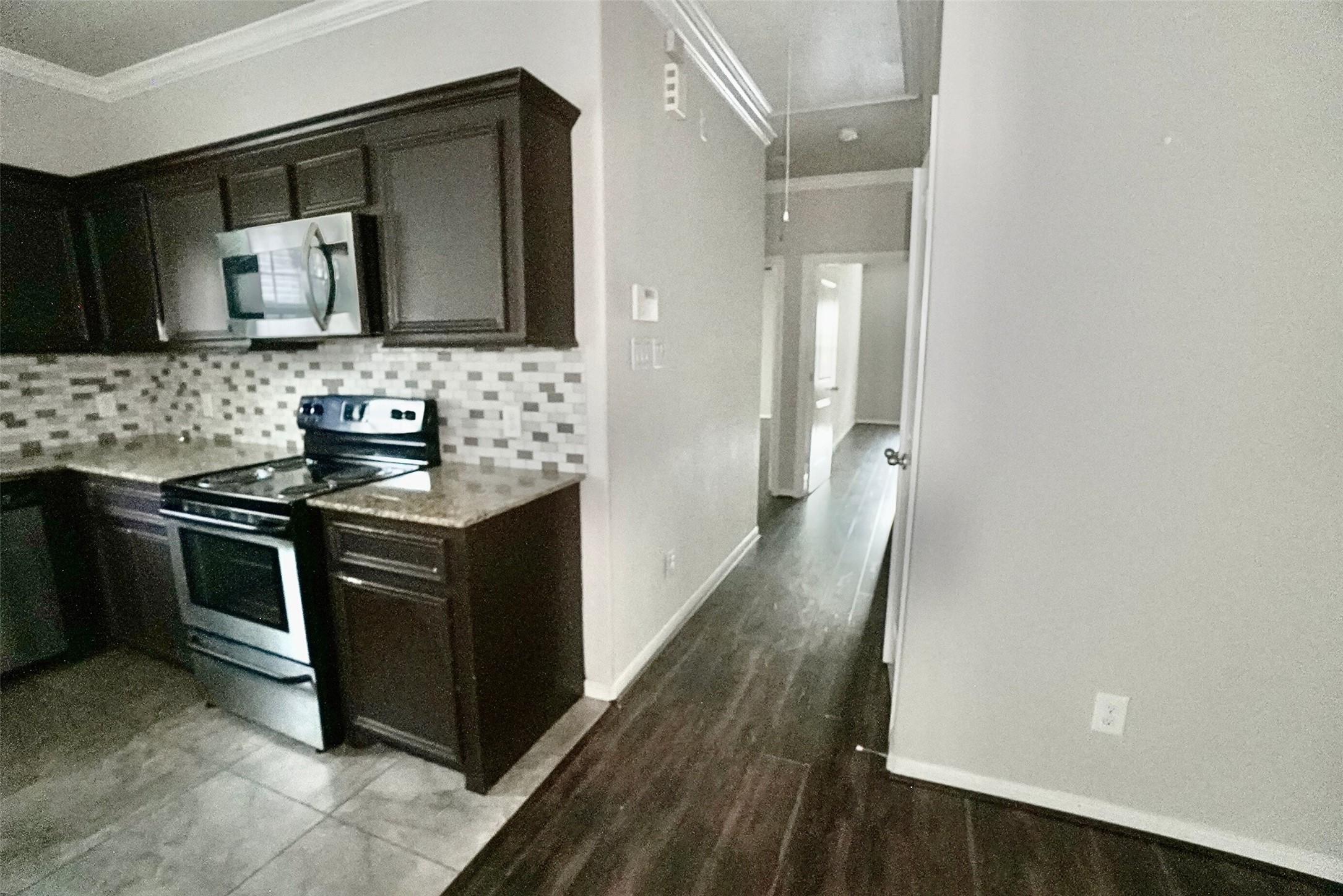 2523 Kirk Street B Property Photo 6
