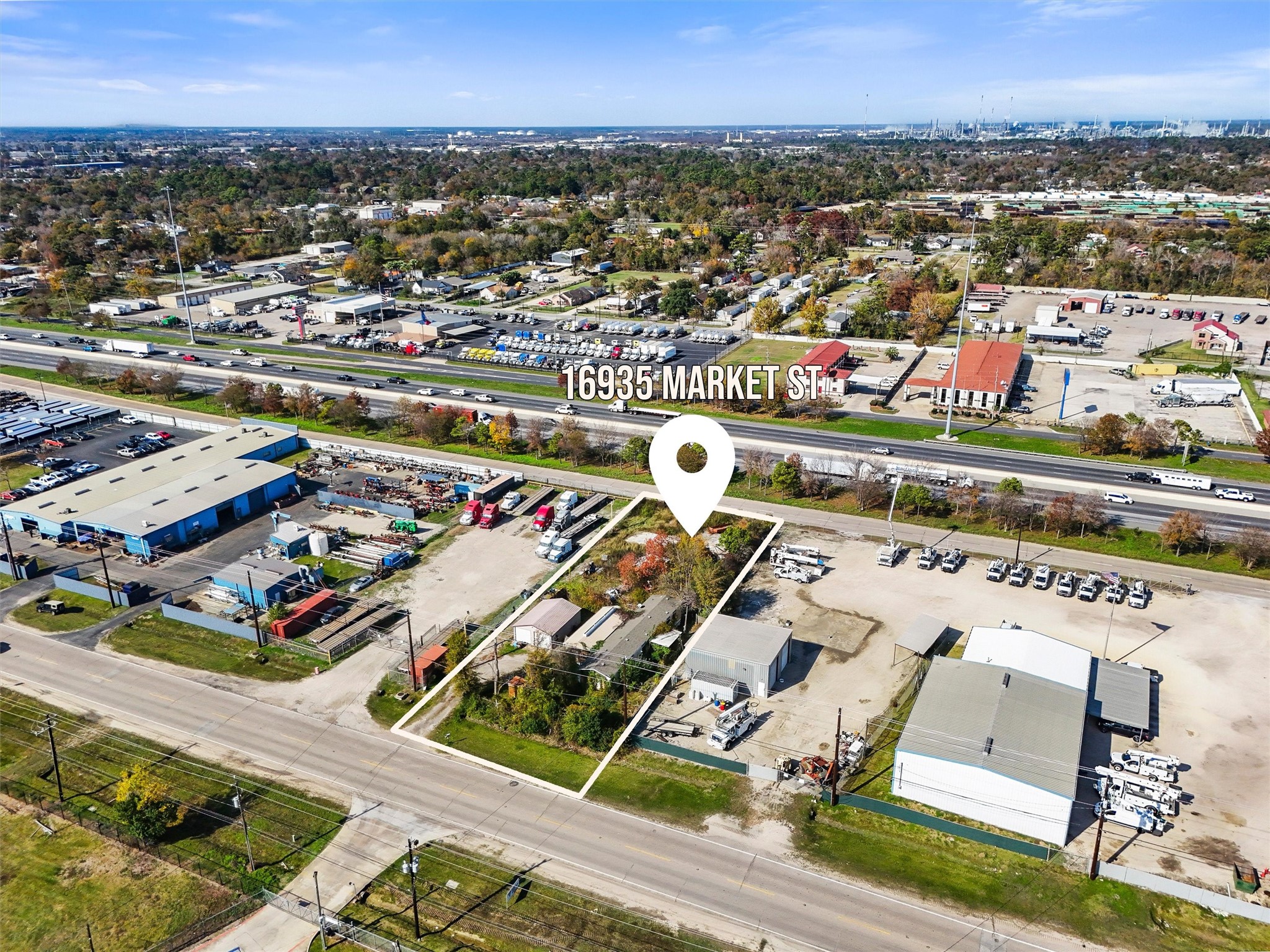 16935 Market Street Property Photo 1