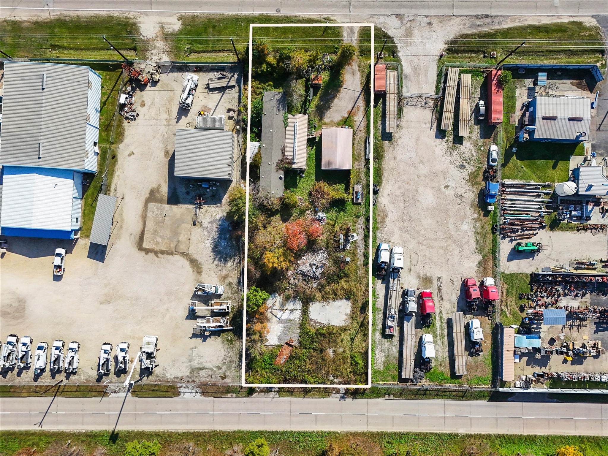 16935 Market Street Property Photo 3