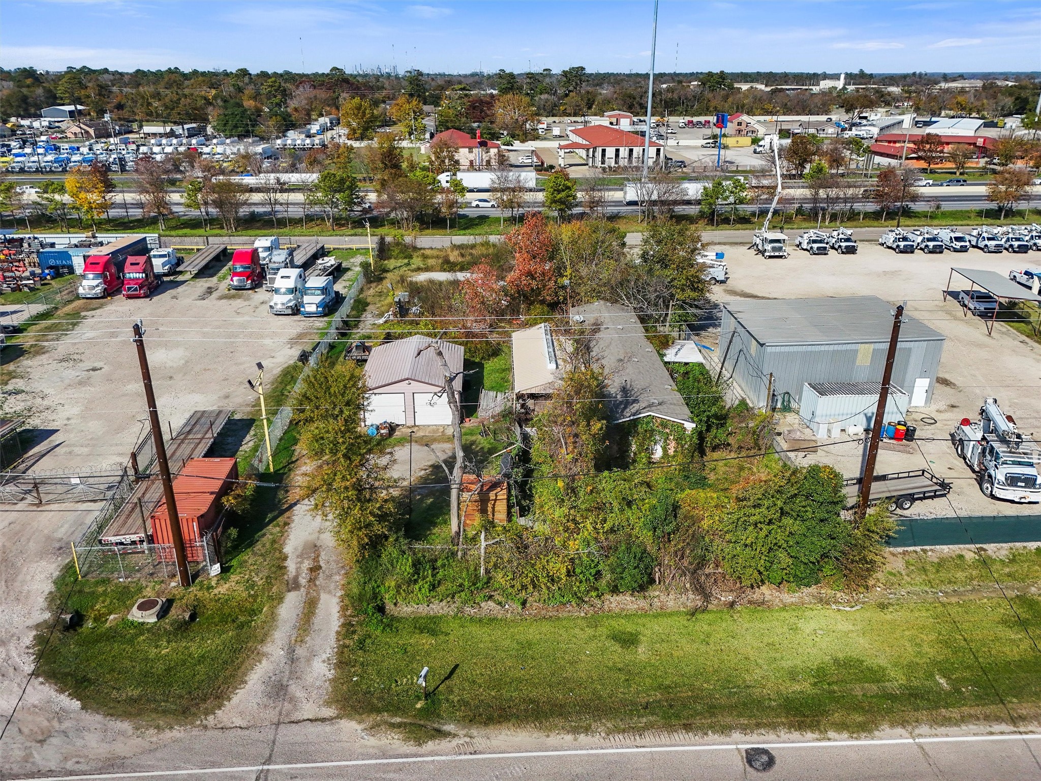 16935 Market Street Property Photo 6
