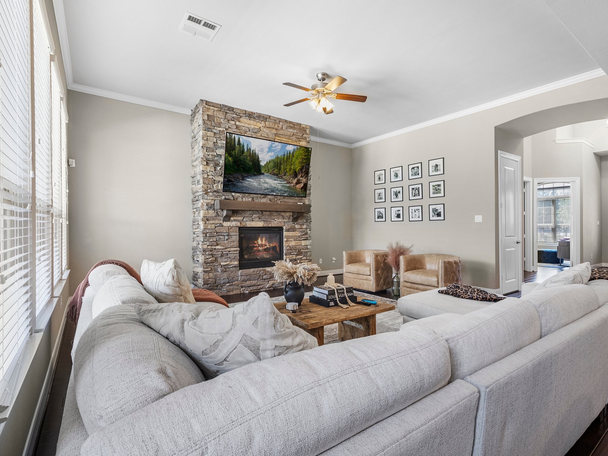 24910 Meadowthorn Crest Lane Property Photo 21