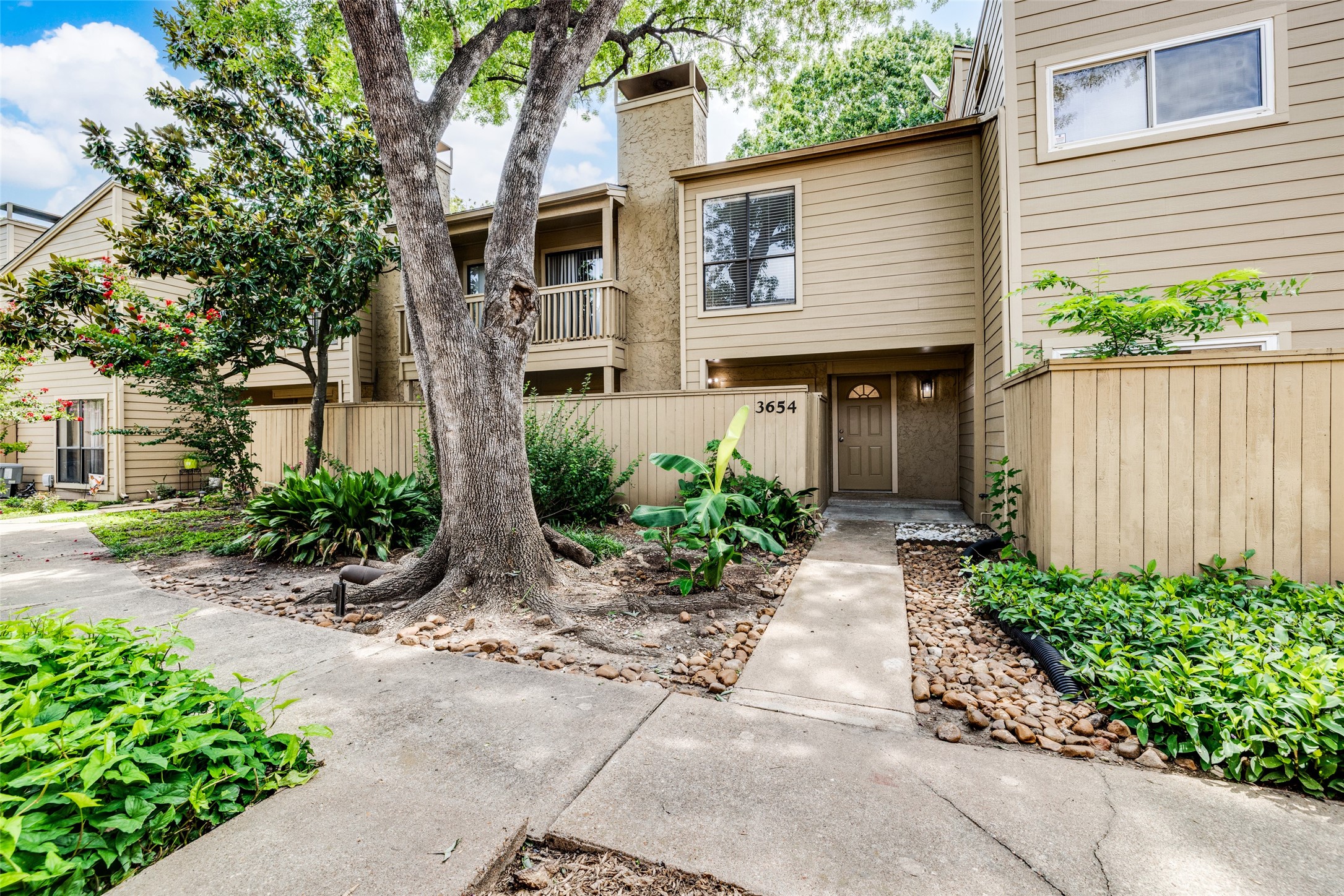 3654 Ocee Street Property Photo 3