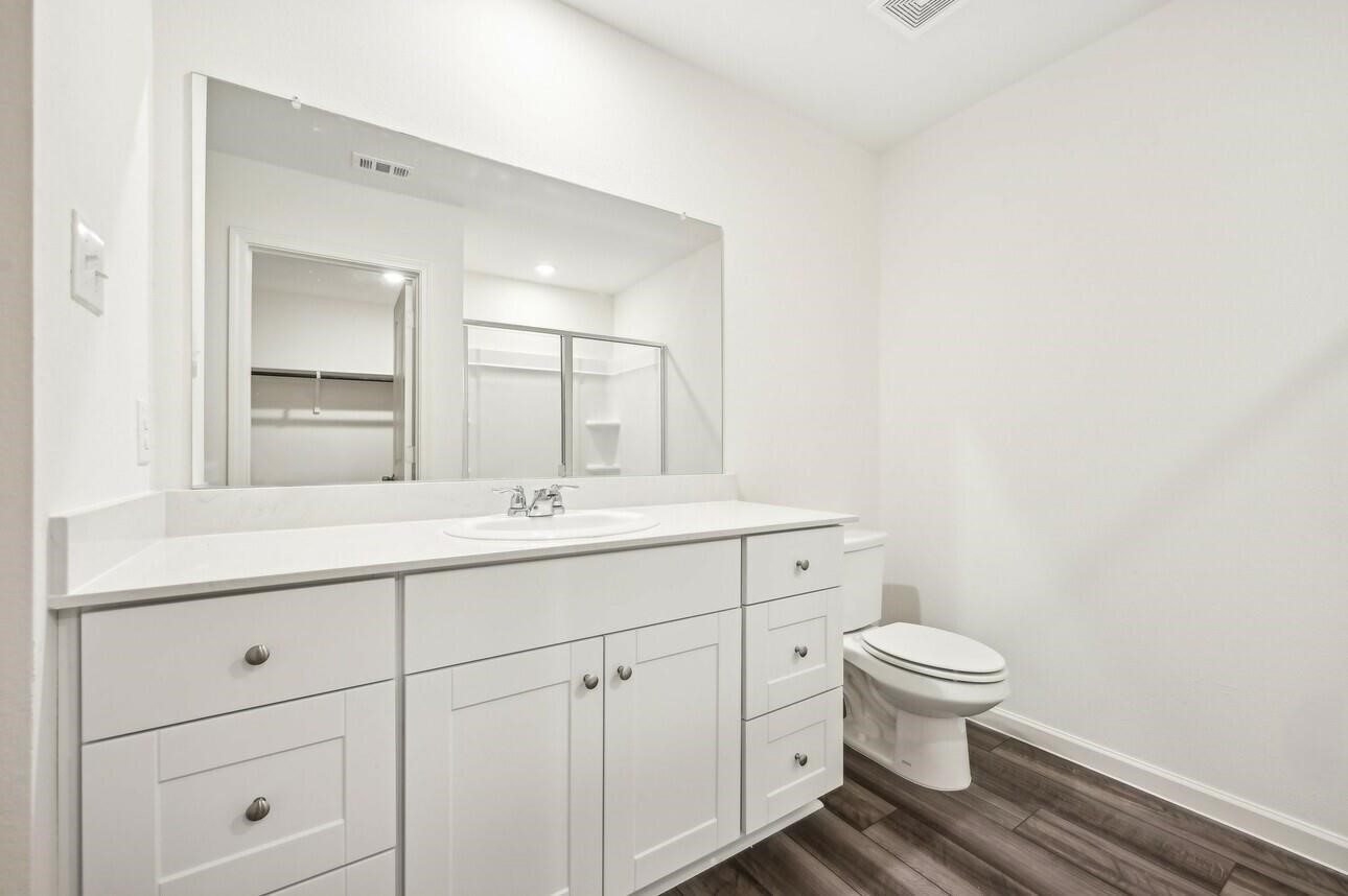 8819 Vacek Crossing Way Property Photo 6