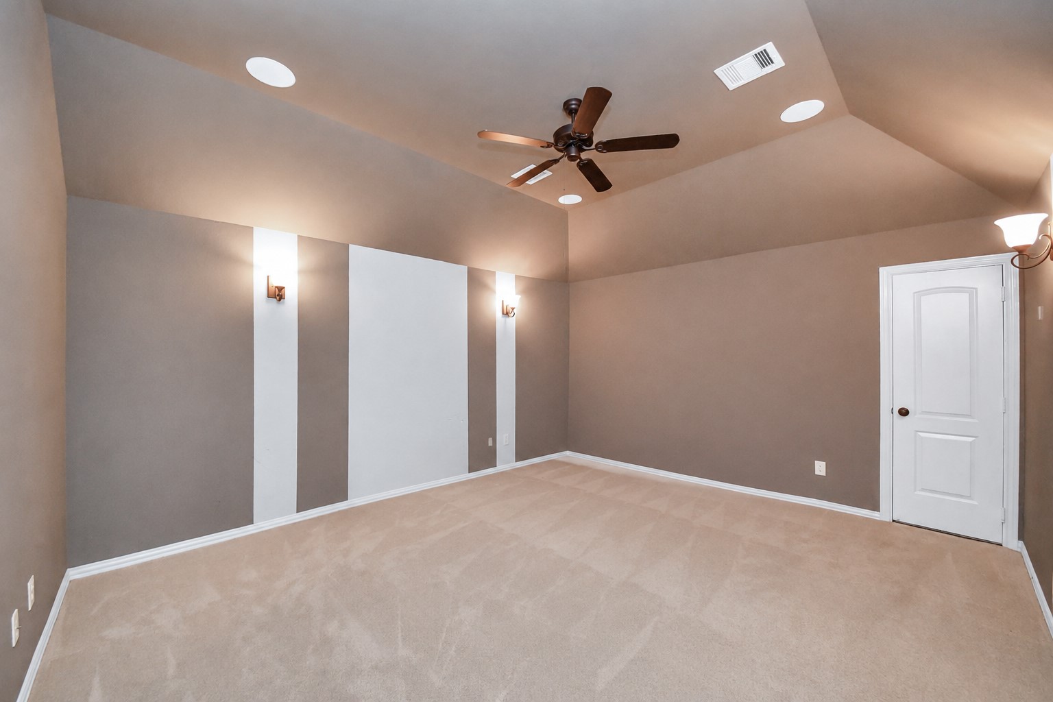 18106 Shimmer Lane Property Photo 34