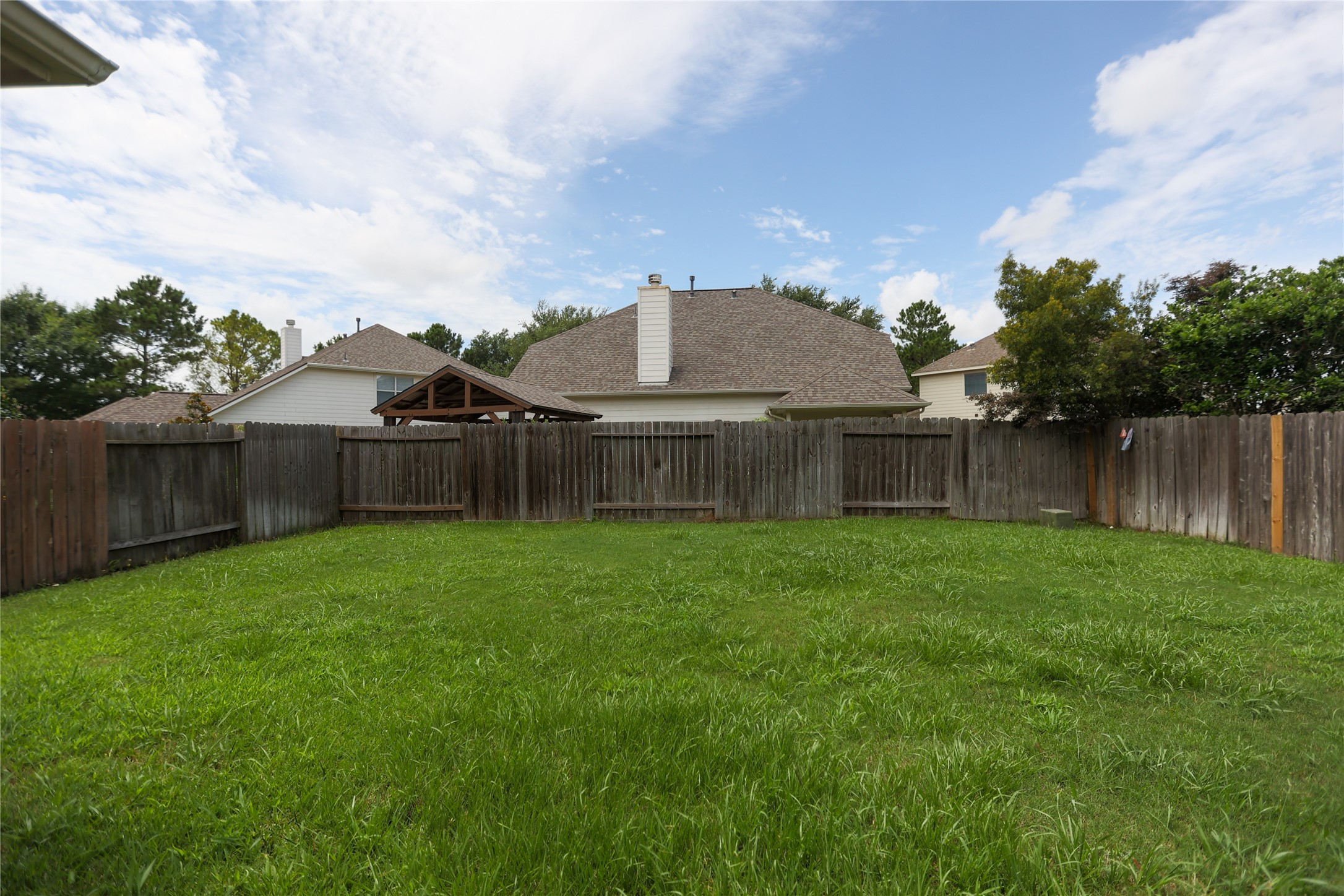 5102 Heatherdawn Ct Property Photo 28