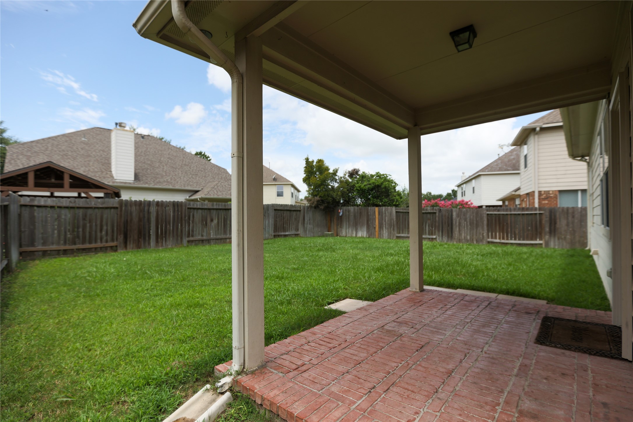 5102 Heatherdawn Ct Property Photo 29
