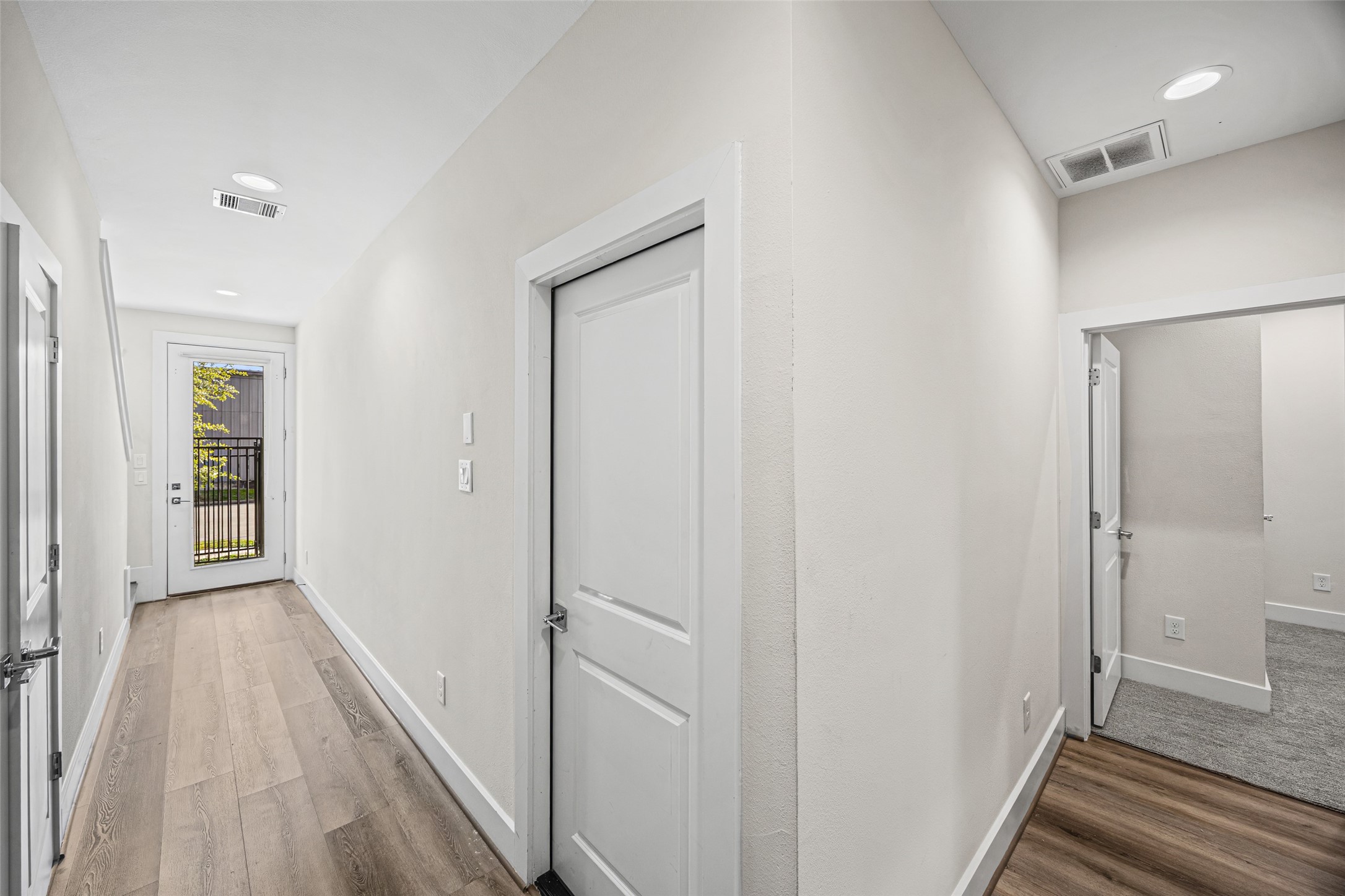 3407 Terry Street Property Photo 5