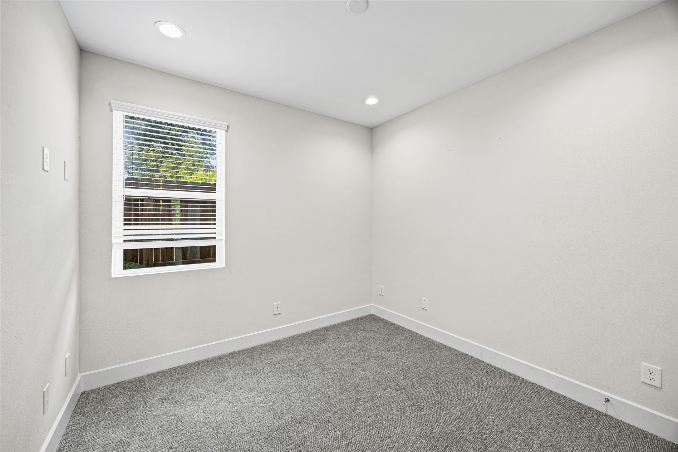 3407 Terry Street Property Photo 7