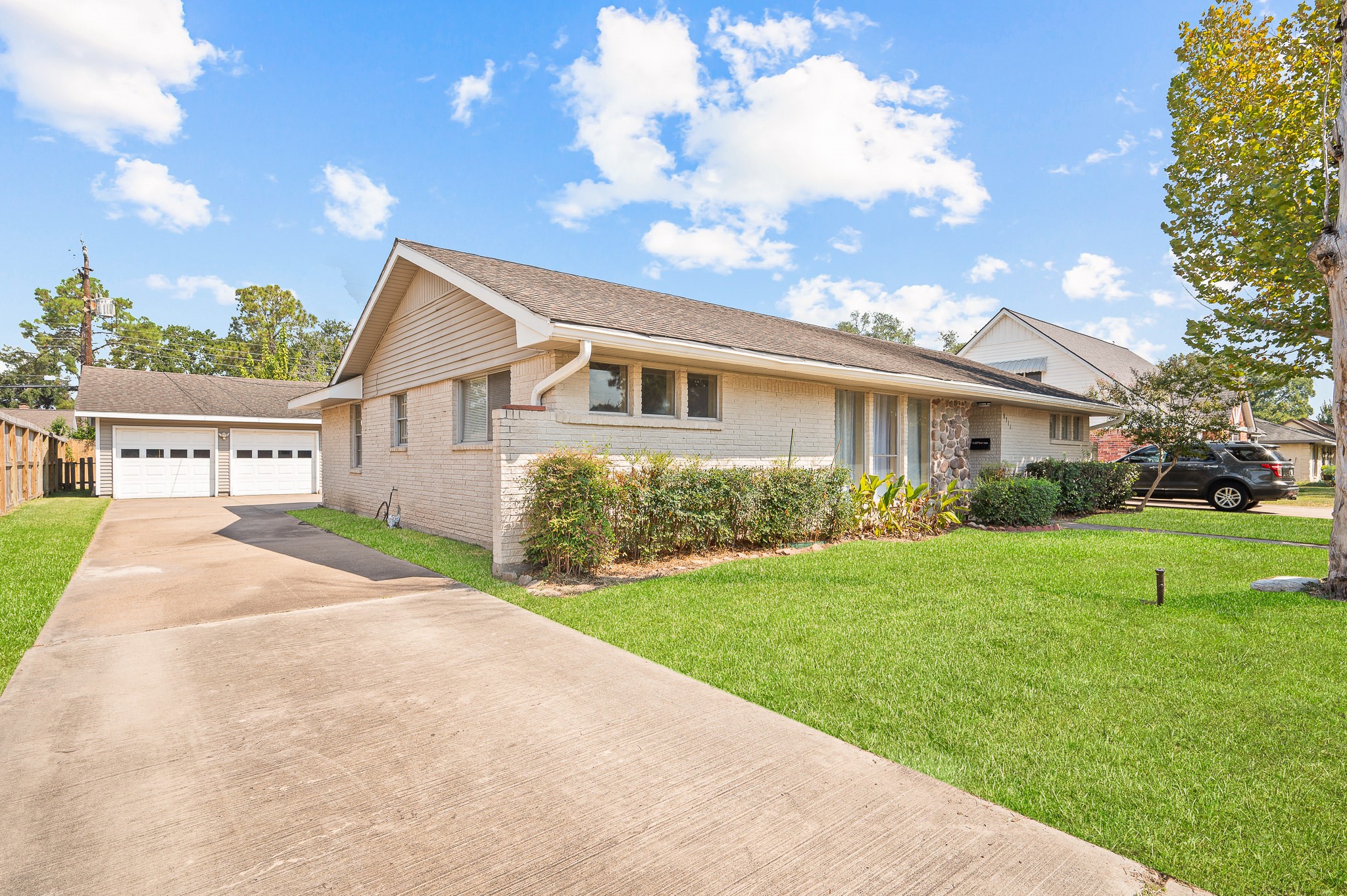 8314 Edgemoor Drive Property Photo